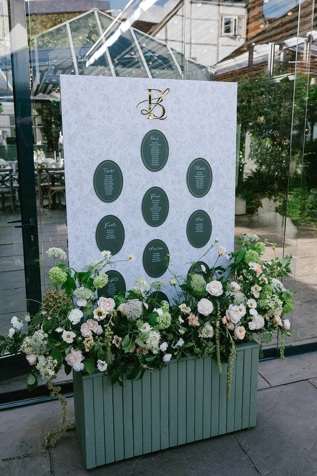 Lucca-Studios-Wedding-Stationery-Henley-on-Thames-Benjamin-Stuart-0699 copy.jpg