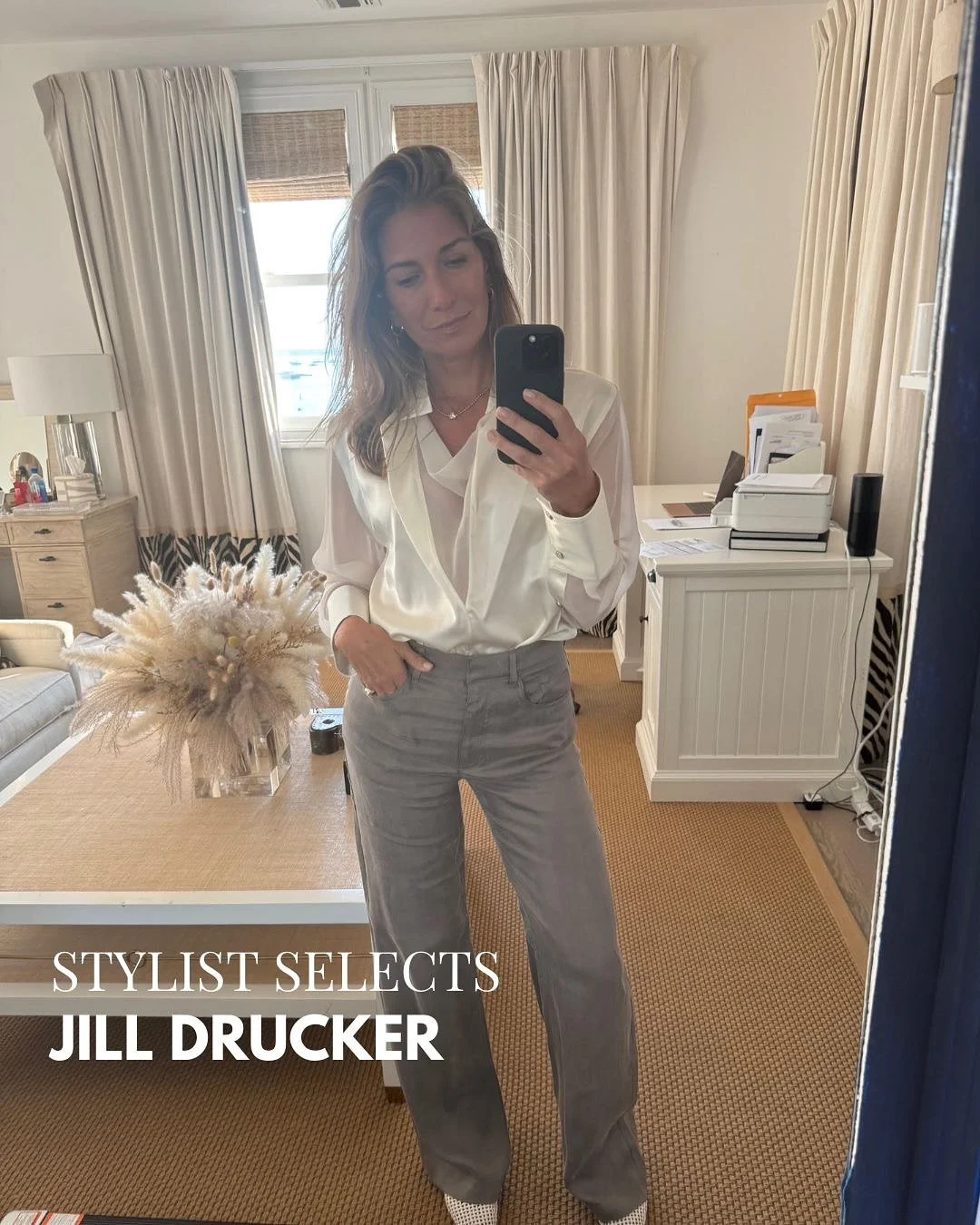 Stylist selects → now live on my Vetir app 💌
I pulled together looks that are chic, wearable, and easy to shop — all in one place. From denim uniforms to sleek evenings out, I’ve got you covered.
The best part? 👉 DM “shop&rd