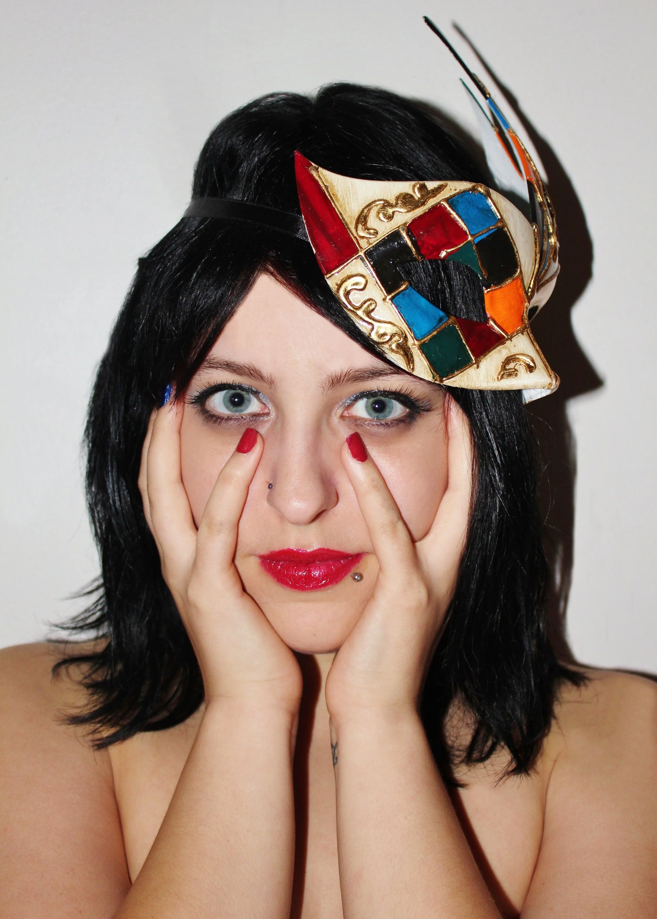 Portrait shot taken with neutral background, example of natural photography
