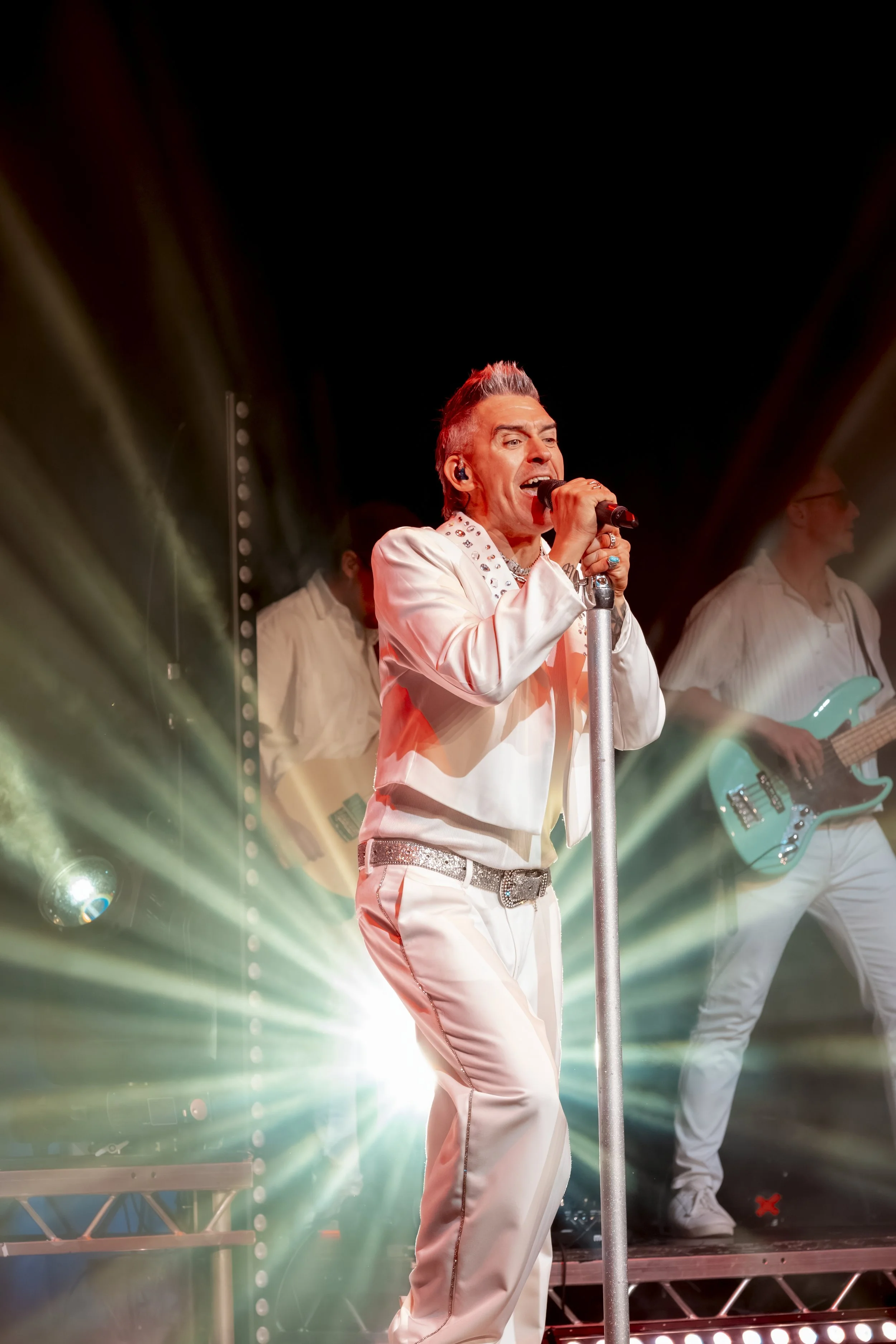 robbie williams Sunderland tribute act