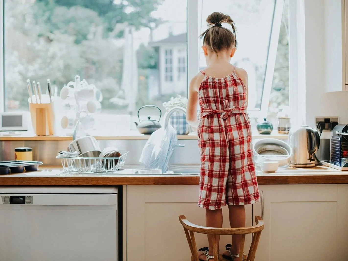 How to Raise an Independent Child Without Losing Your Mind