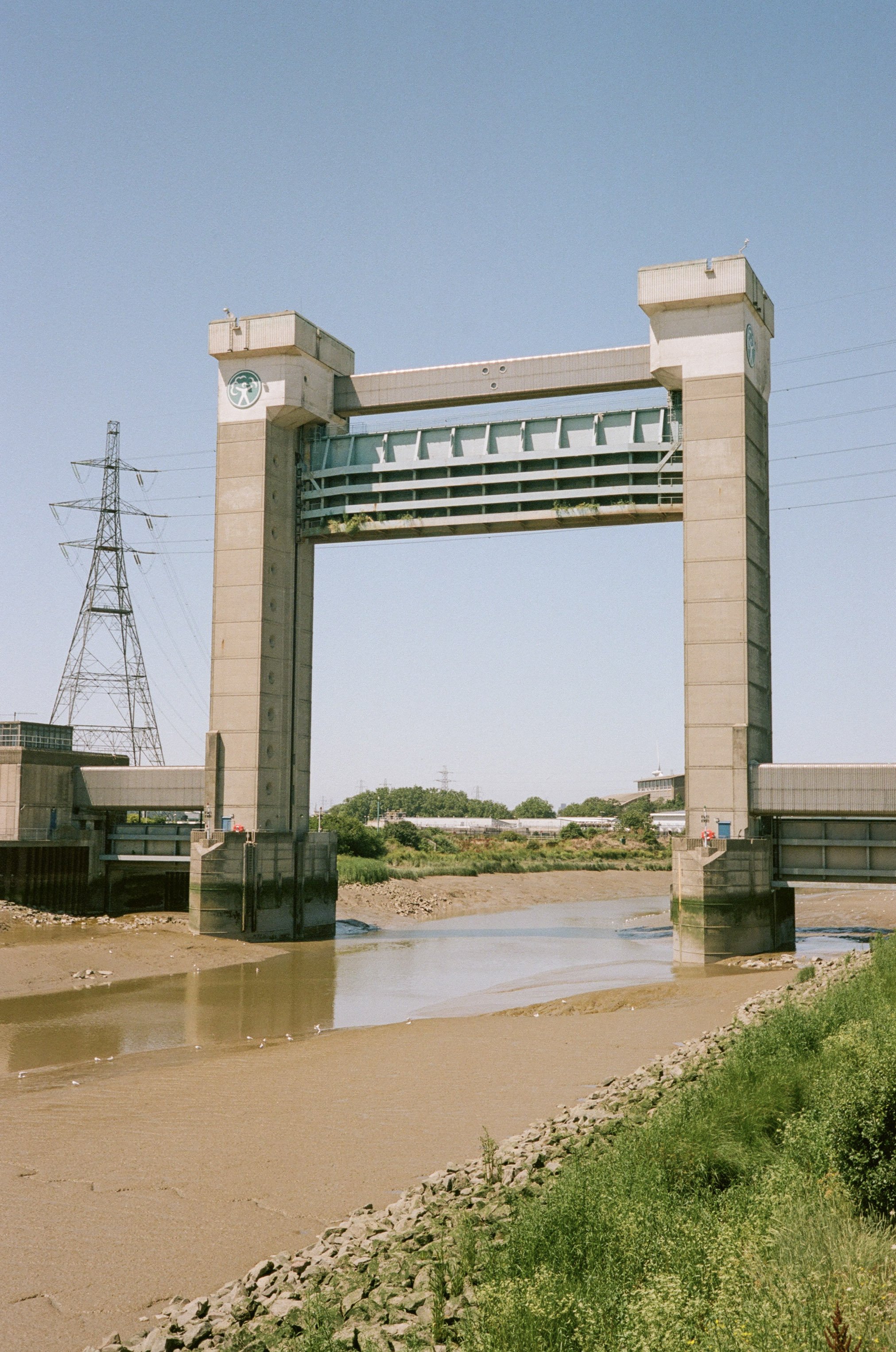 0506828600267.jpg