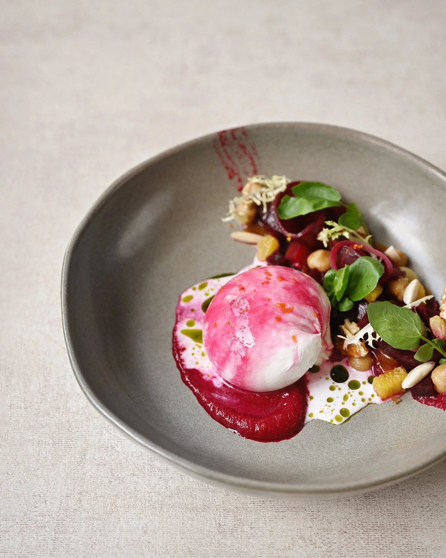 Can&rsquo;t get enough of the colours of these dishes from @fiamma.singapore

Gorgeous. 

#foodphotography #foodporn #italianfood #menuphotography #hospitalityphotography #capellasingapore #menudesign #productphotographer #foodstyling