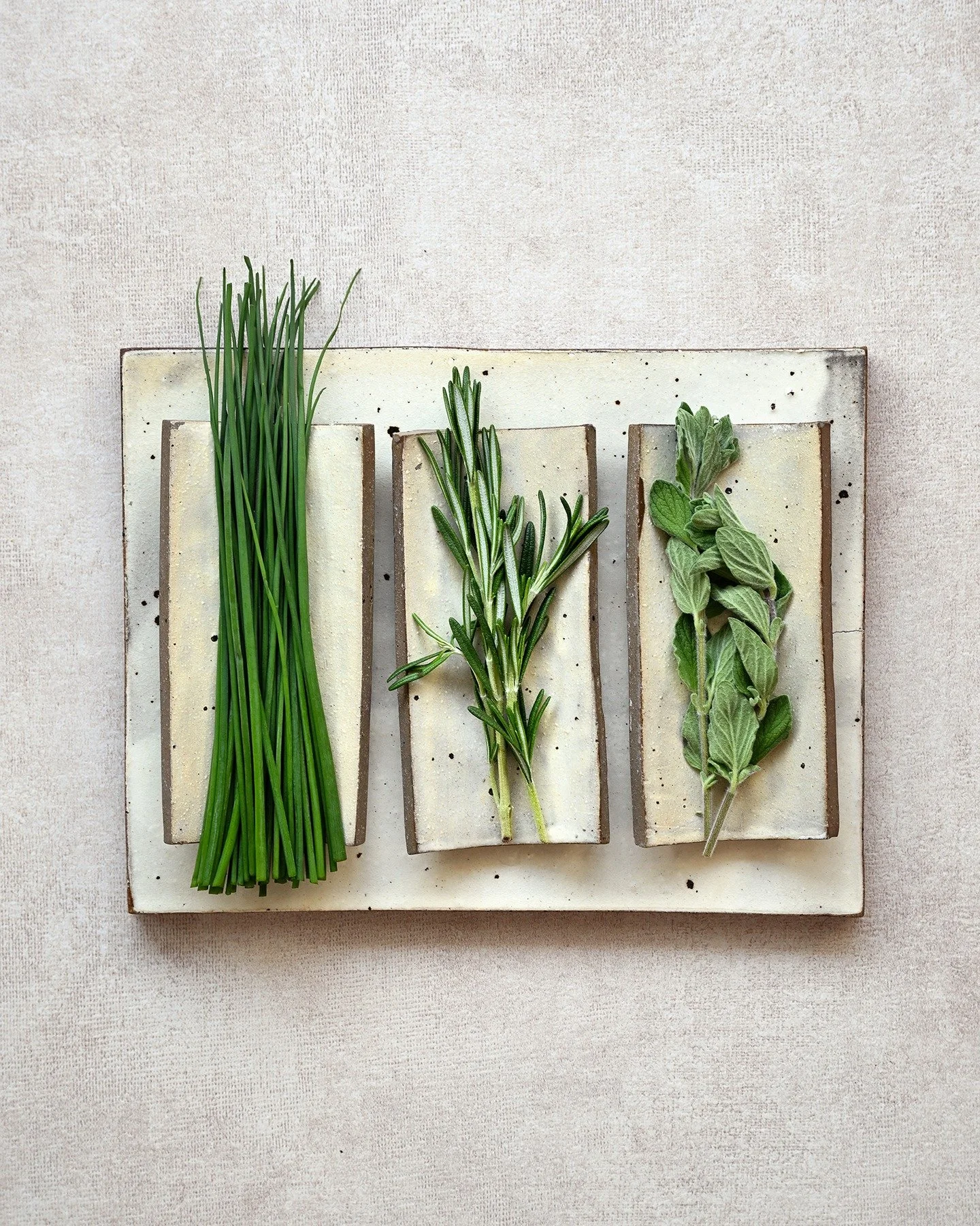 Farm to studio. What a fun little brief: glam shoot for microgreens. 

#foodphotography #productphotography #microgreens #farmtotable #foodstyling