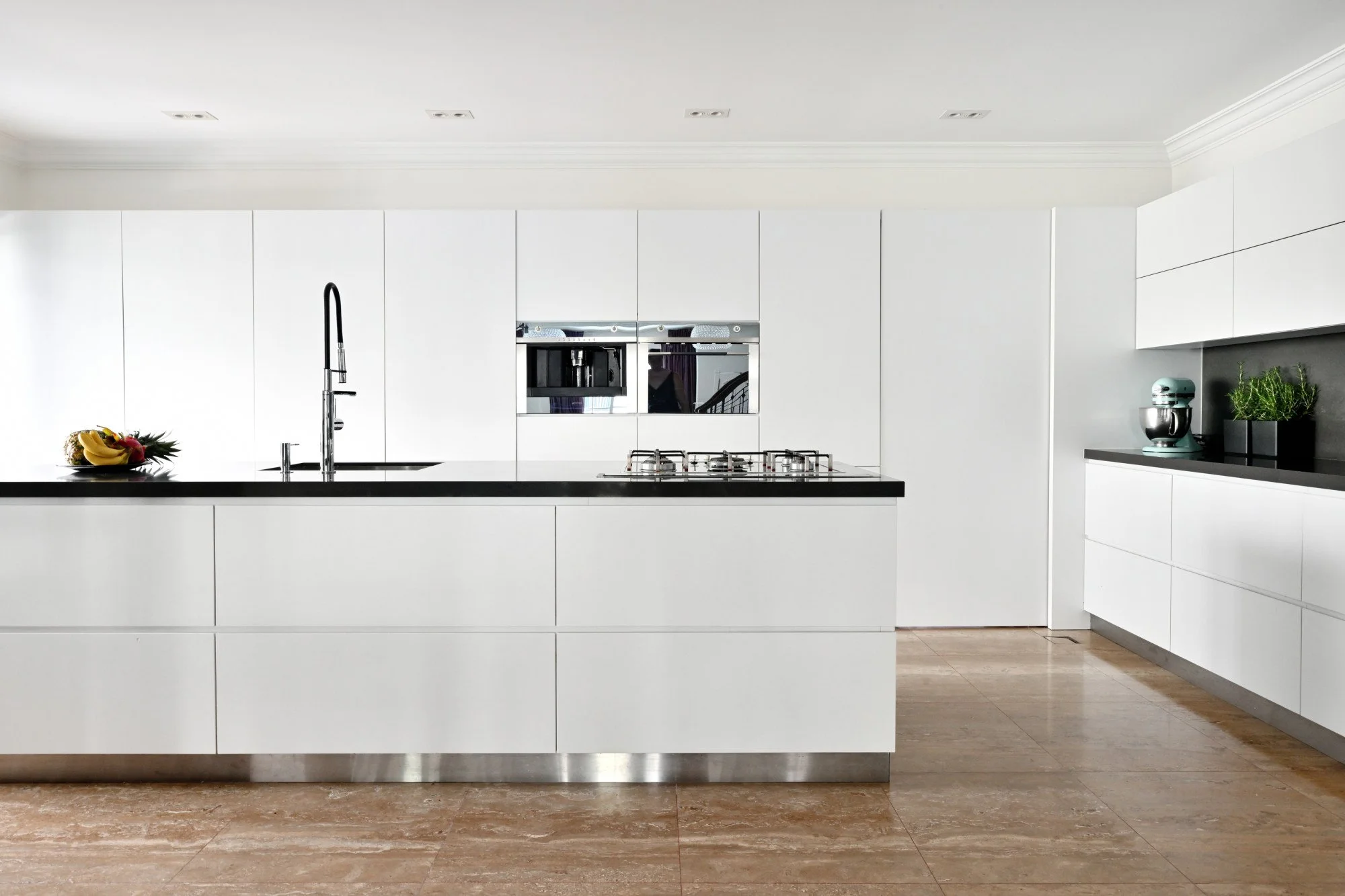 I dream of the day life allows me to have my very own beautiful kitchen.

#interiorphotography #residentialdesign #kitchen #homekitchen #residentialphotography #architecturephotography