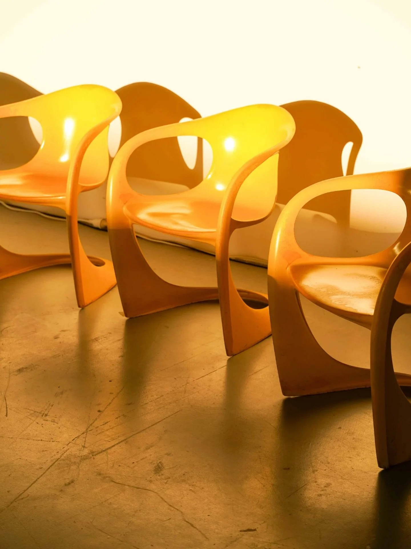 🌞 sunsets at sun house.
Photo by @claudiokirac for @soap.social