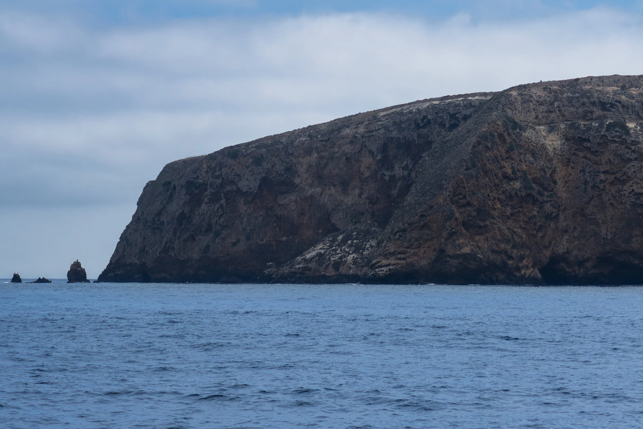 Approaching Santa Cruz Island.jpg
