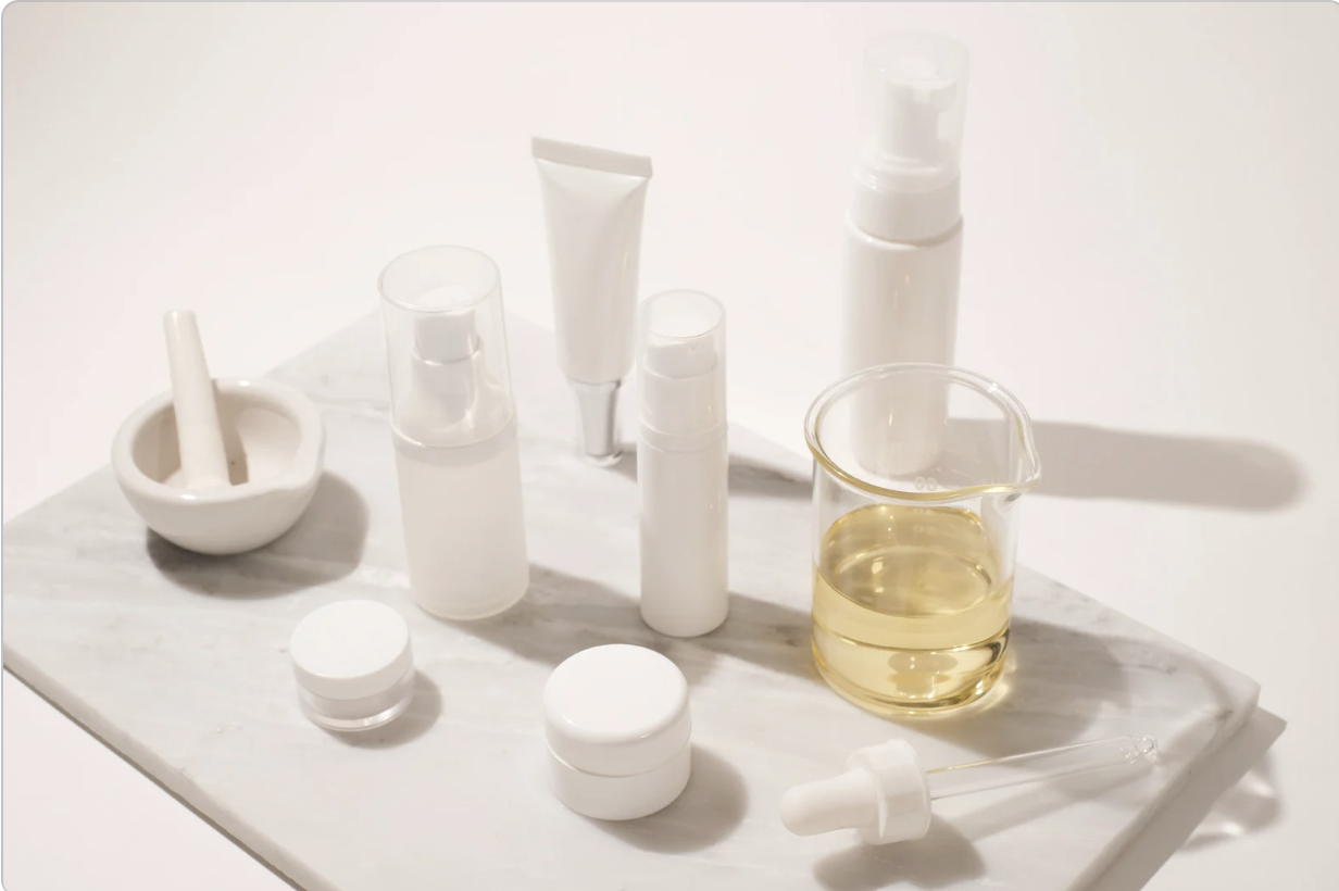The Top 3 Ingredients to Fade Dark Spots Safely
