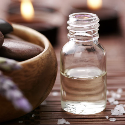 Water vs. Oil Perfume: What’s Really Worth Your Skin?
