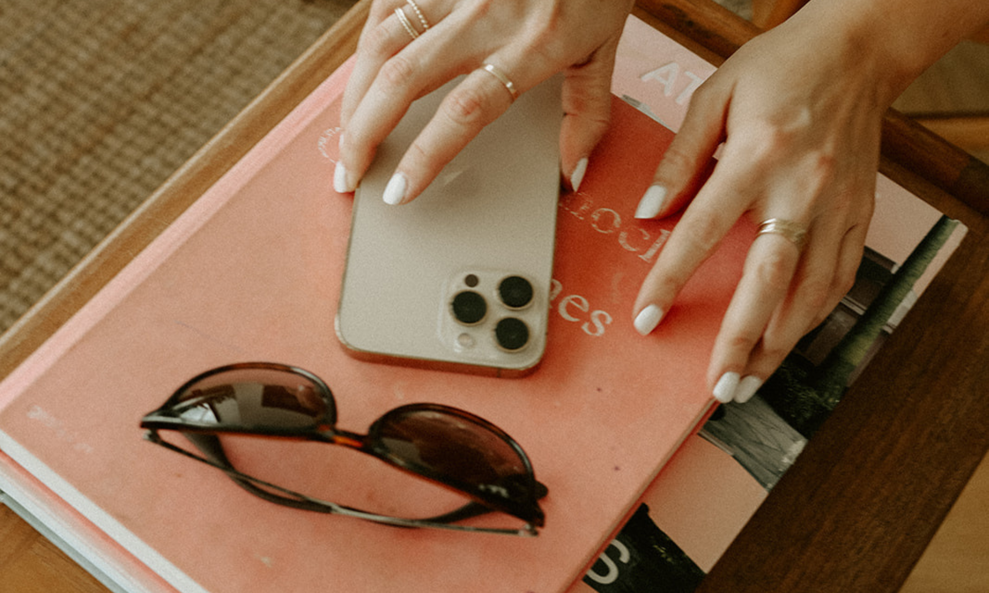 How to build a social media                          strategy that converts.