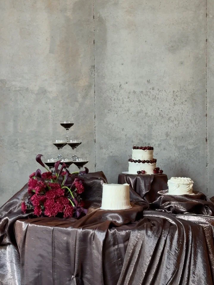 more burgundy, deep wine, and espresso in 2026 please!! 🍇🍷🌹

a few iphone faves from this dreamy shoot at @thebaumberhof! 

📱Content: Ashlyn | @foreverafterinstantly 💕

Vendors: 
Venue: @thebaumberhof
Planner: @mosaicmoments.events @makenzi.cunn