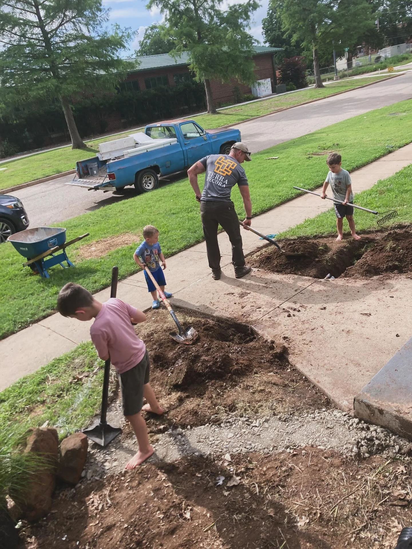 Had some summer helpers yesterday. #familyownedbusiness #smallbuisness #stillwaterok