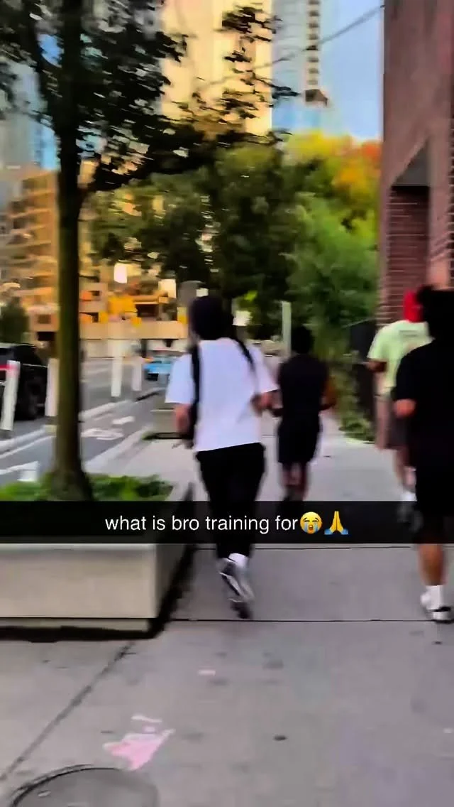 What’s inside Raymond’s backpack?
Comment if you wanna see more of his bag reveals👀👀
#torontorunclub #runclub #strava #foodiesrunclub
