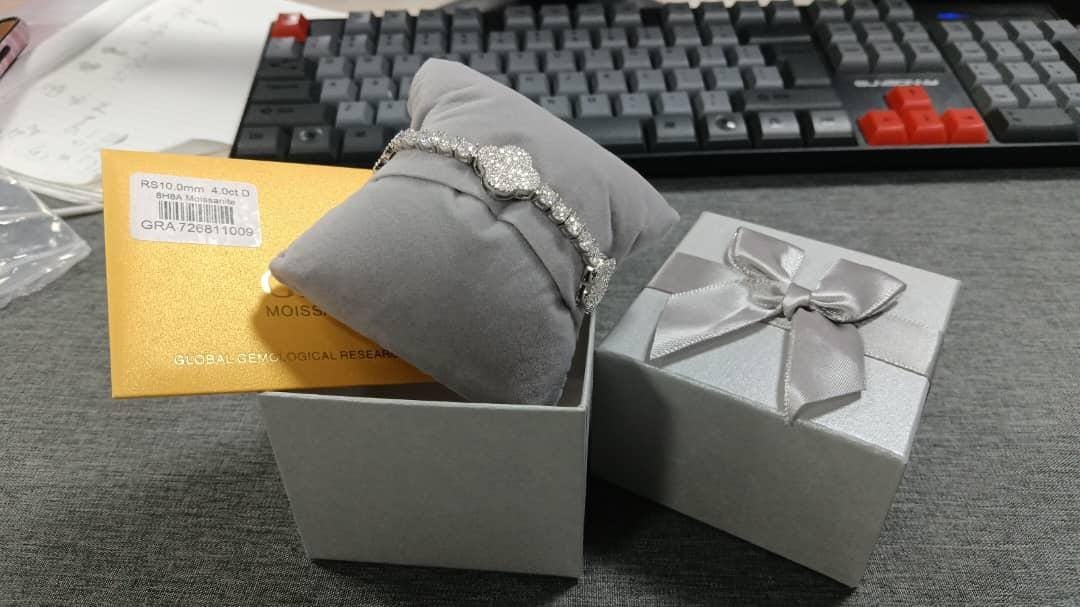 https://i.etsystatic.com/55302251/r/il/77bc1c/6690711648/il_fullxfull.6690711648_3ehk.jpg
