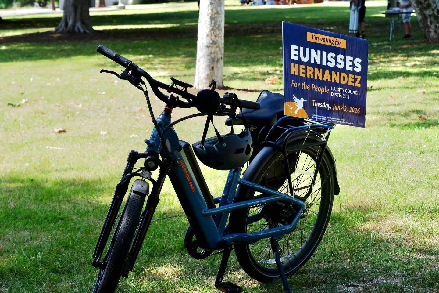 Yard signs aren&rsquo;t just for yards anymore 👀 If you ride with our vision of a city that fights for tenants, workers, immigrants, and small businesses over corporations, then sign up for a yard sign! They&rsquo;re FREE and we will hand deliver th