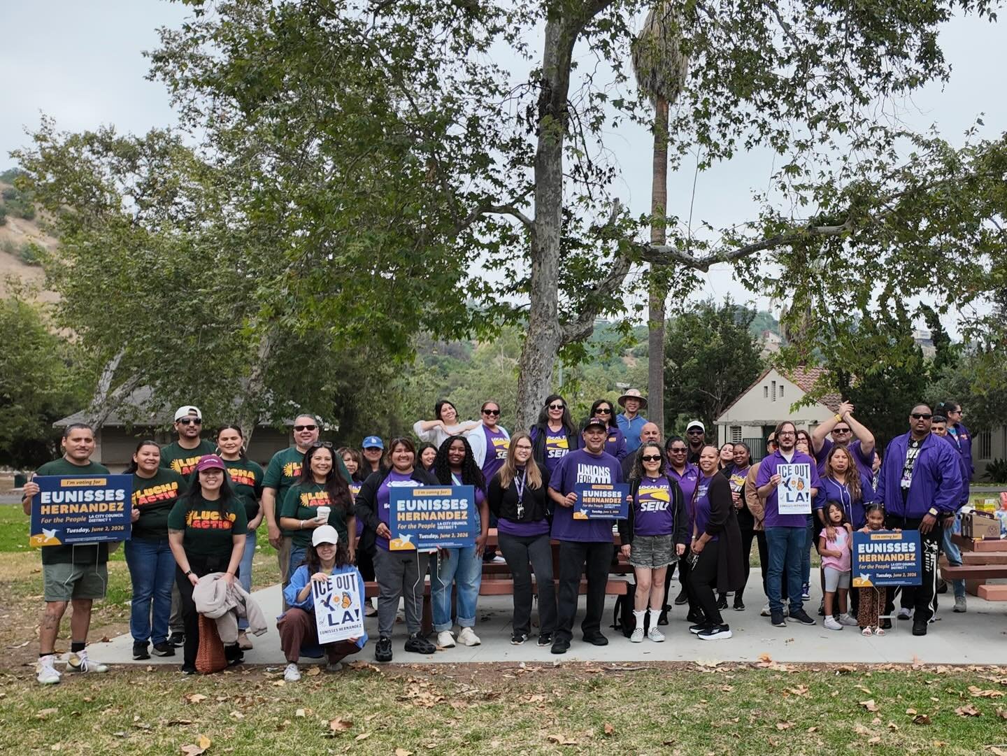When we fight, we win.

Gracias, @luchaaction @seiu721 @seiulocal99. Time to win! 🏆