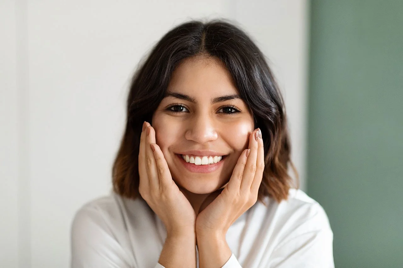 Dental Bridges vs Dental Implants: Understanding Your Options for Replacing Missing Teeth