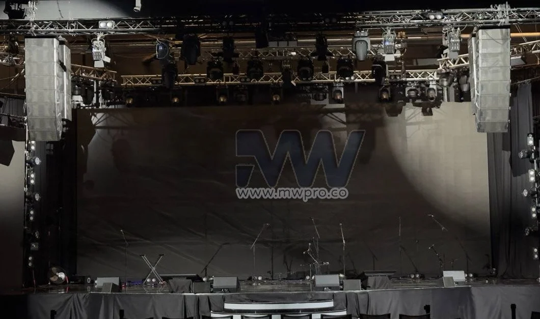 V hangs stage.jpg