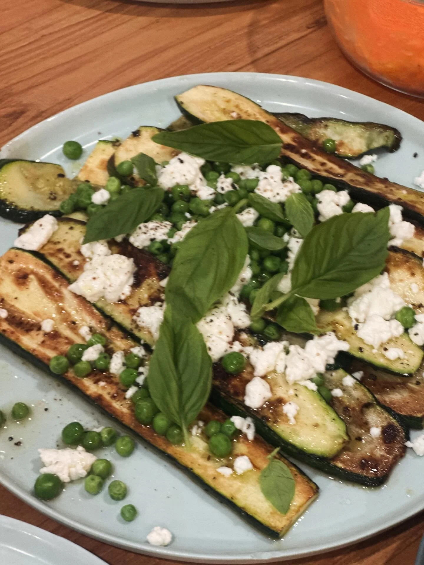 My favourite way of eating zucchini is pan fried in EVO with boiled peas, crumbled goats curd and fresh mint or basil leaves. 

Herbed crusted roast potatoes (swipe left) 

Pan seared wild salmon and tuna fillets from The Canadian Way sold at @brothb