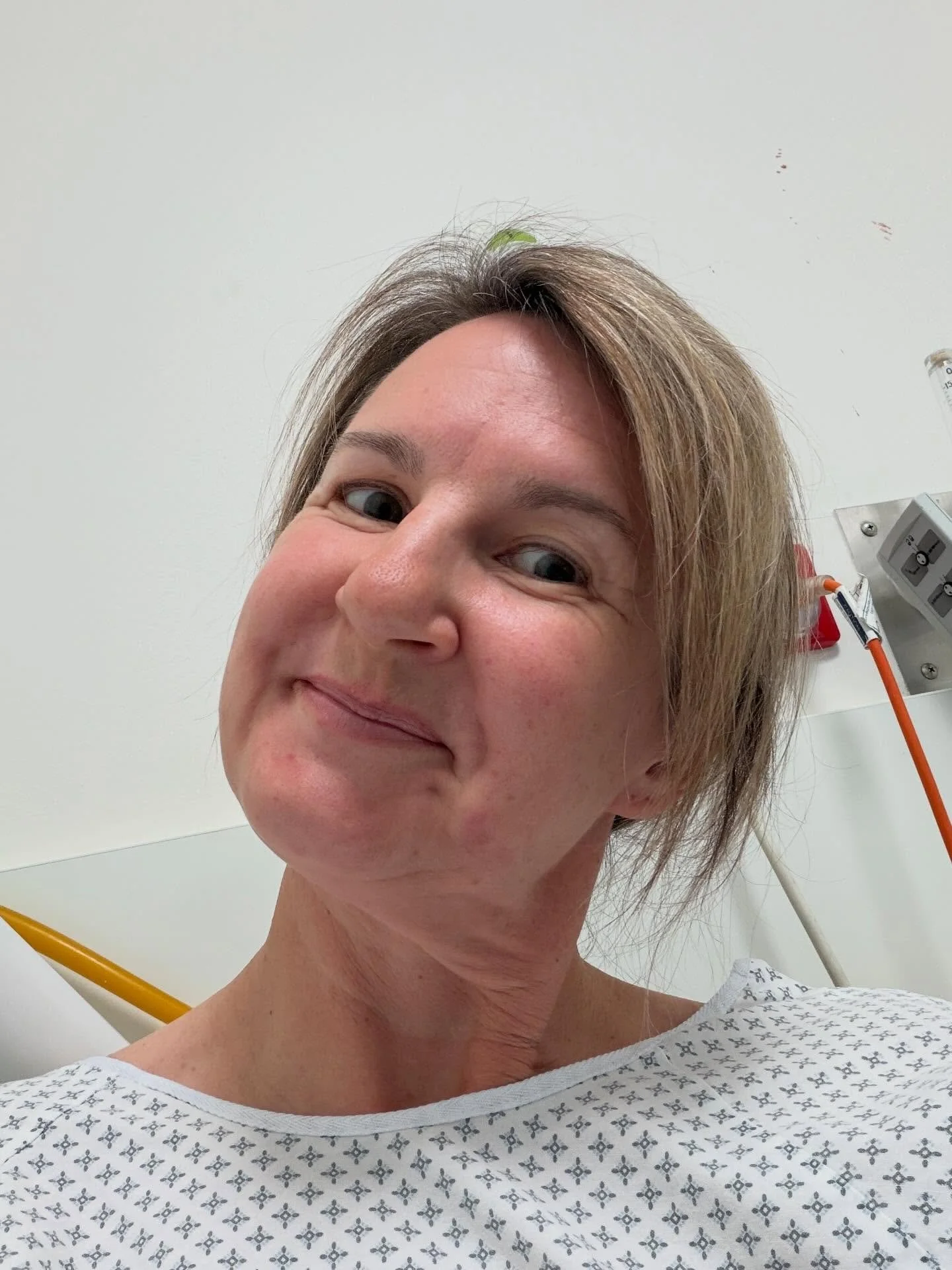 Only I could manage to book my hysterectomy right on a full moon&mdash;specifically the &lsquo;Beaver full moon&rsquo;! 🦫🌕 Turns out my beaver has exquisite comedic timing 😂. Apparently, hospitals can go a little bonkers on a full moon and, yep, W