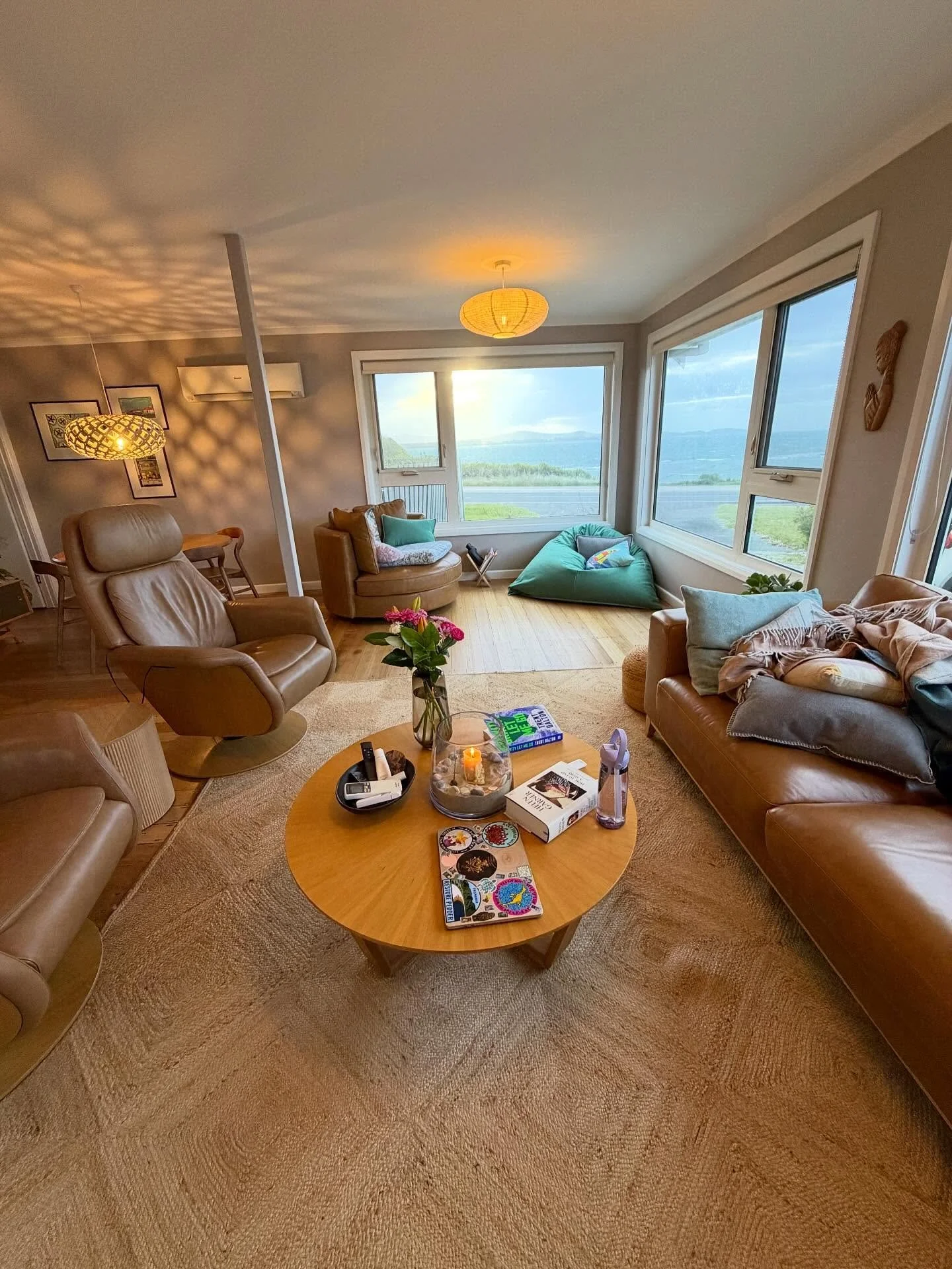 As far as healing places go, this is just fine for me. Thank you everyone for such lovely messages, words of encouragement, visits and flowers 💐. I am feeling good one week post-op. No need for pain relief and still no migraine (don&rsquo;t want to 