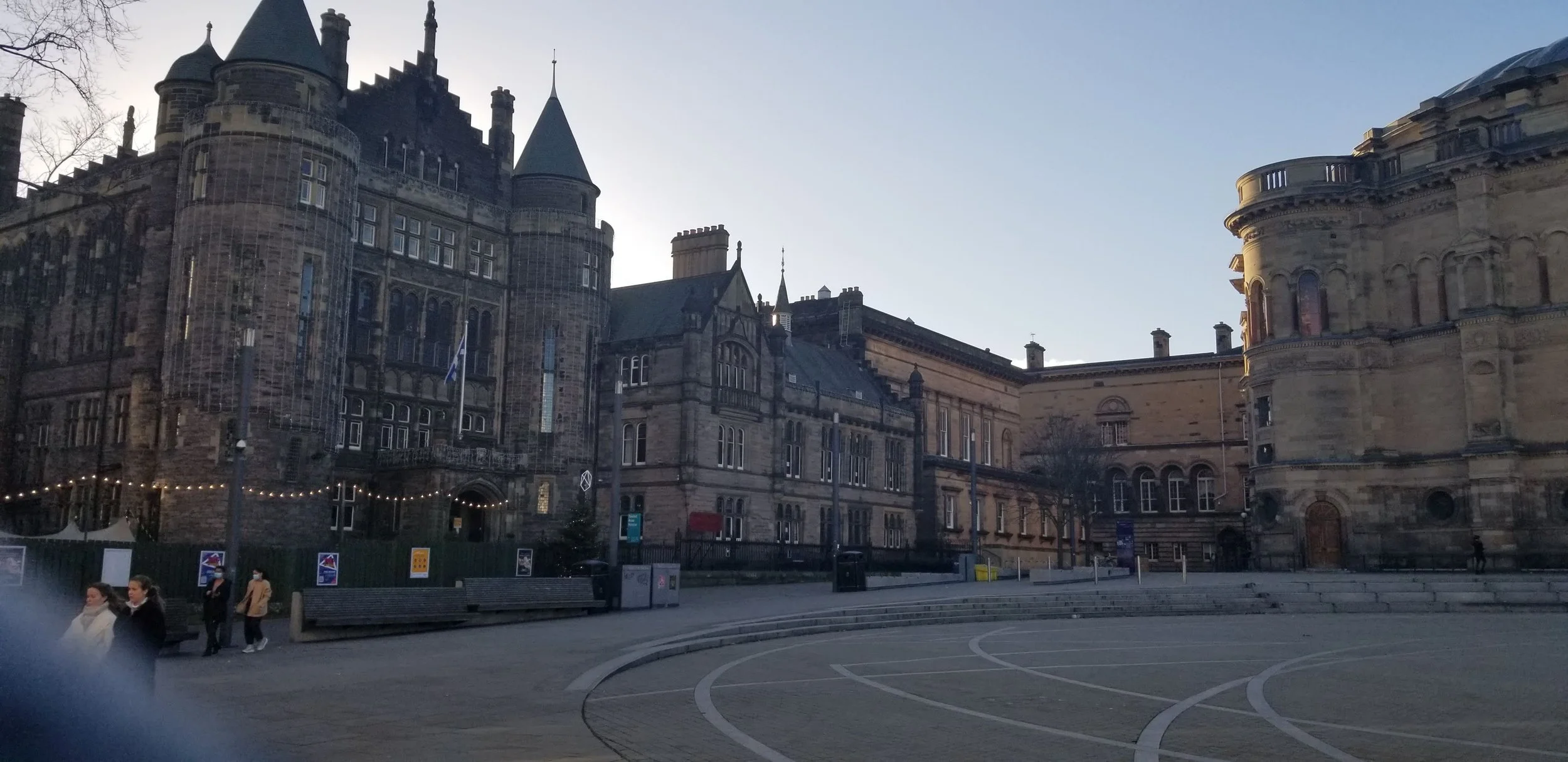 2021-edinburgh-university-old-college.jpg