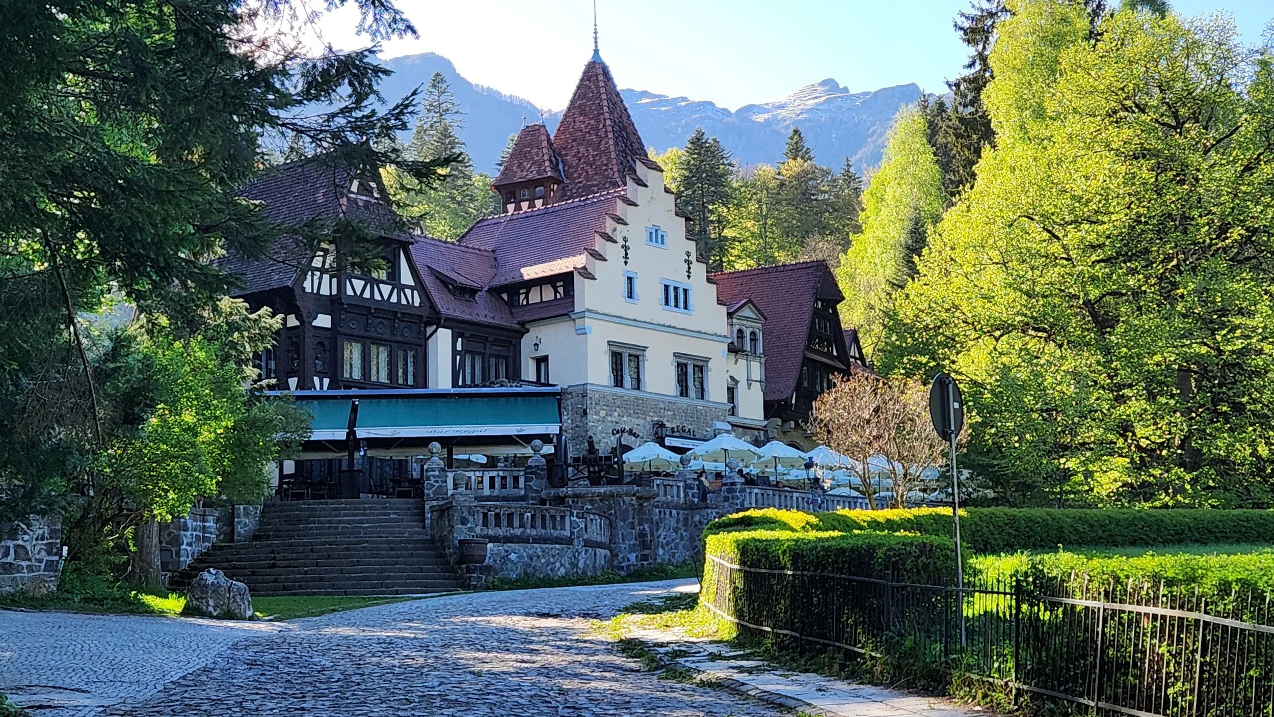 2024-sinaia-peles-grounds.jpg