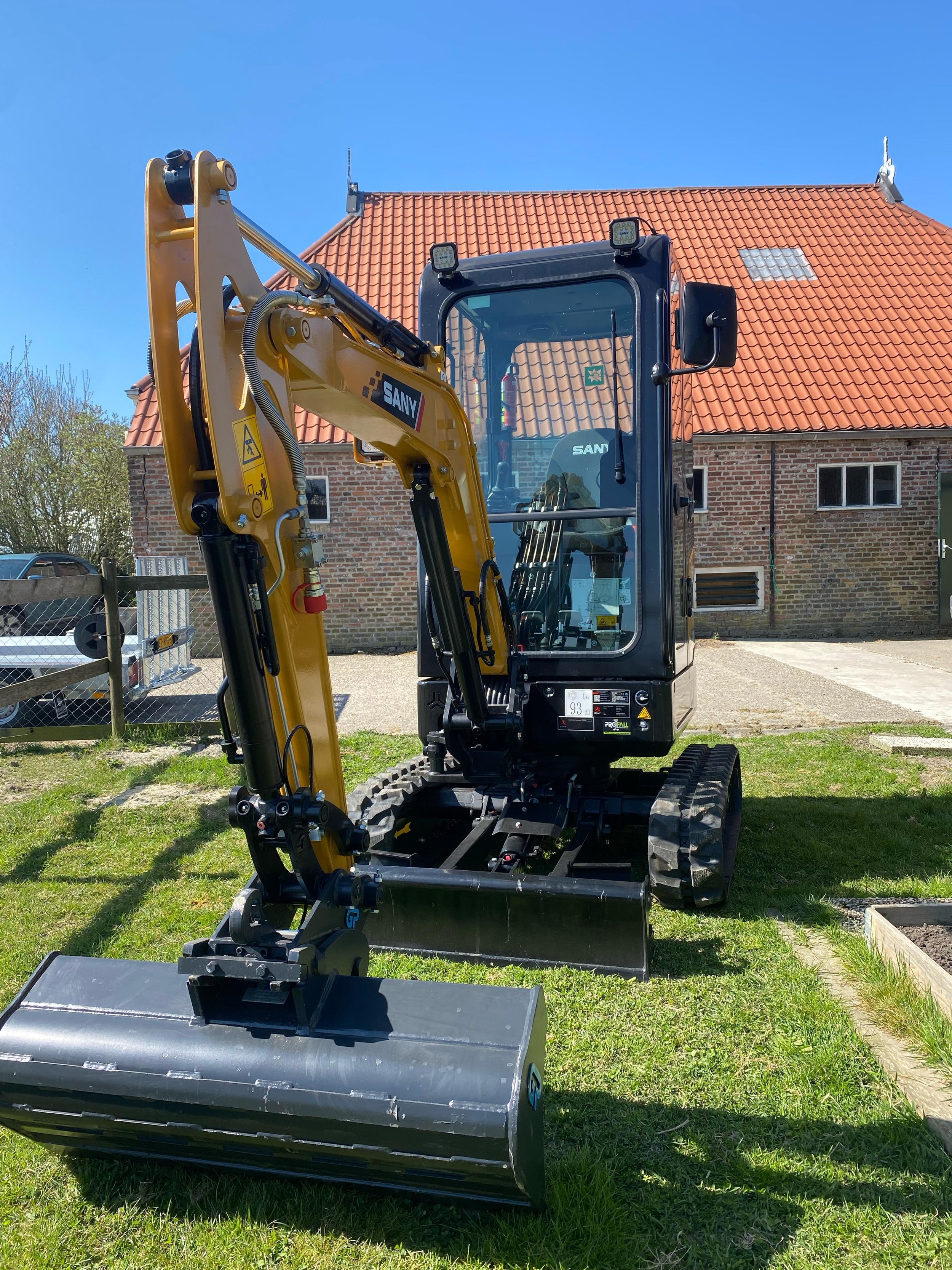 WhatsApp Image 2025-04-04 at 16.43.43_f76a7b00.jpg