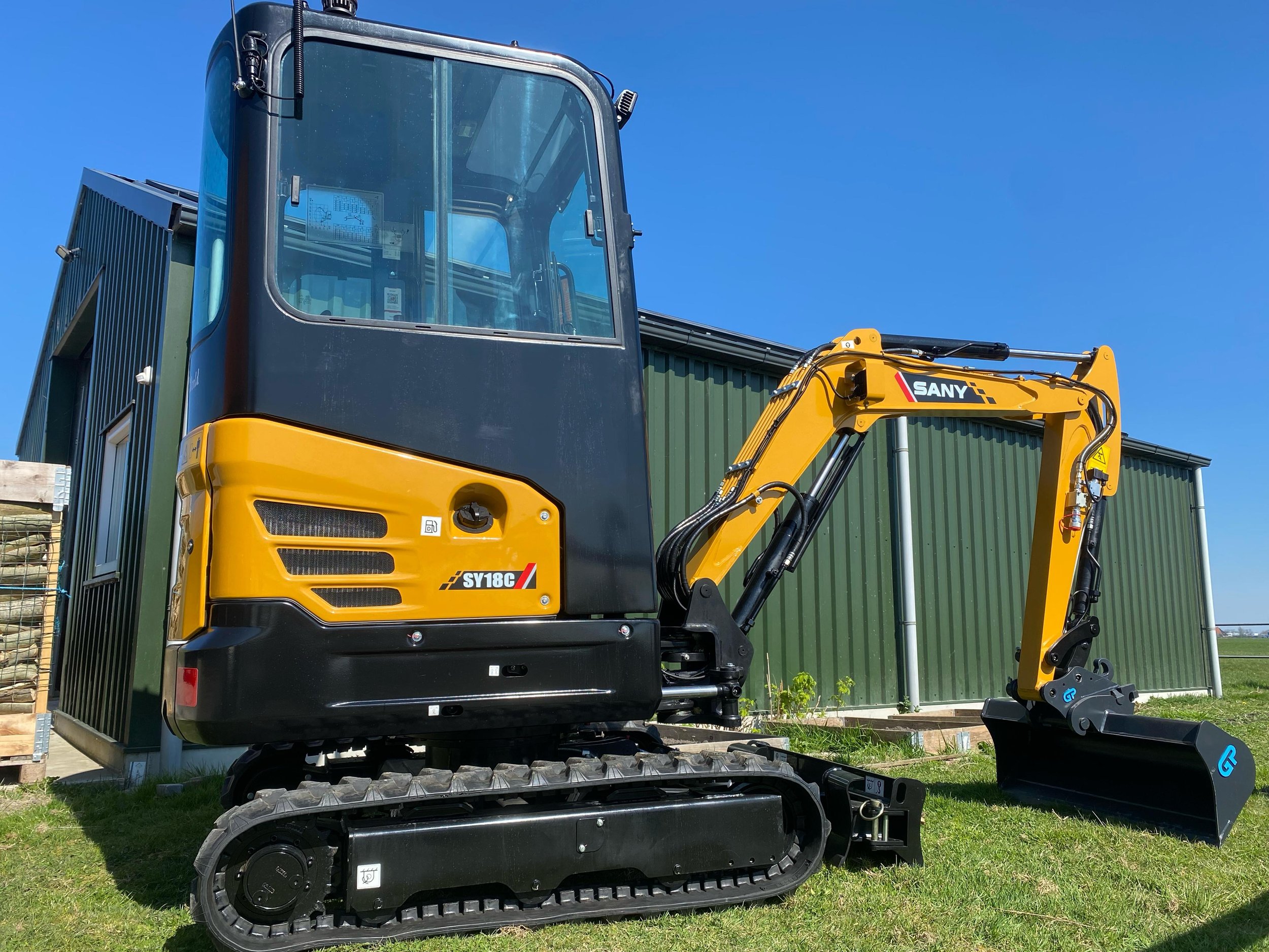 WhatsApp Image 2025-04-04 at 16.43.43_74e97156.jpg