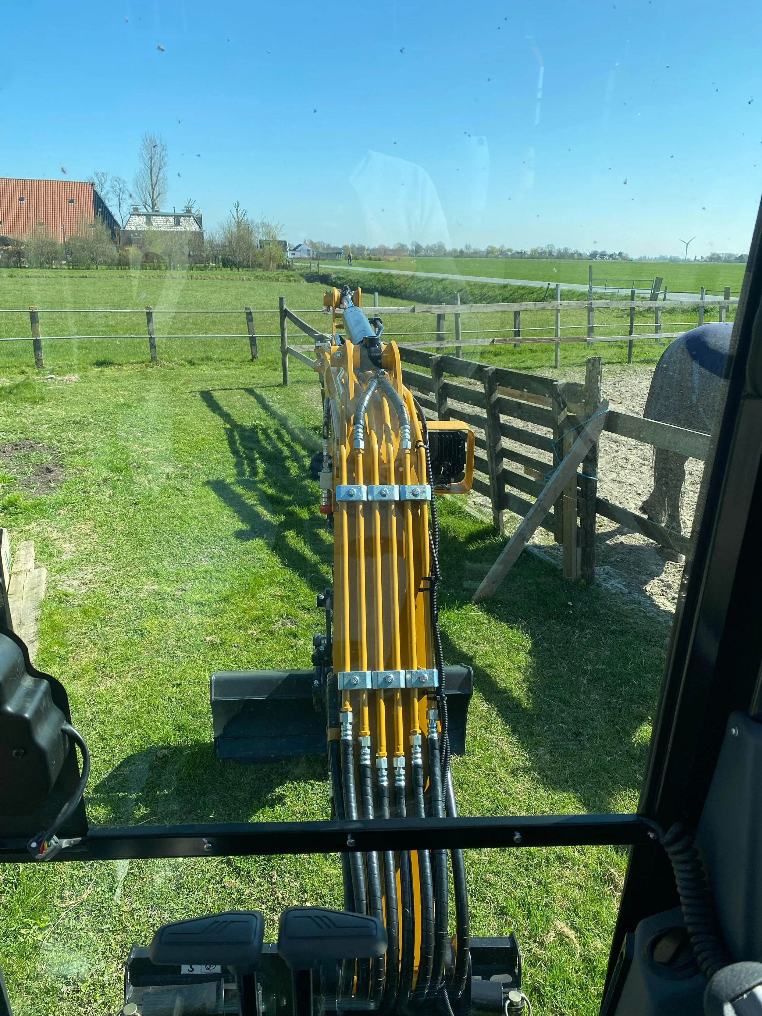 WhatsApp Image 2025-04-04 at 16.43.41_03e6aee5.jpg