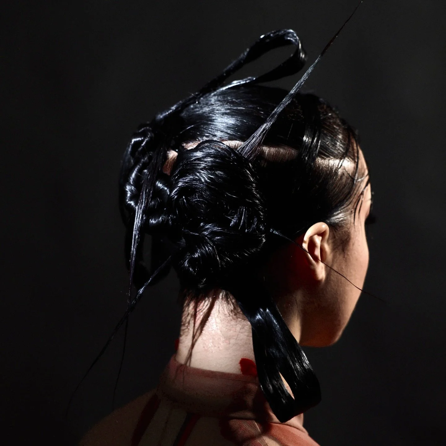 Seeing red🥀

Photographer/creative : @weepphoto 
Assist/ creative: @rkeartistry
Hair: @theashleyjhair 
Talent/makeup: @juleskalita 
Location: @studioatwilson