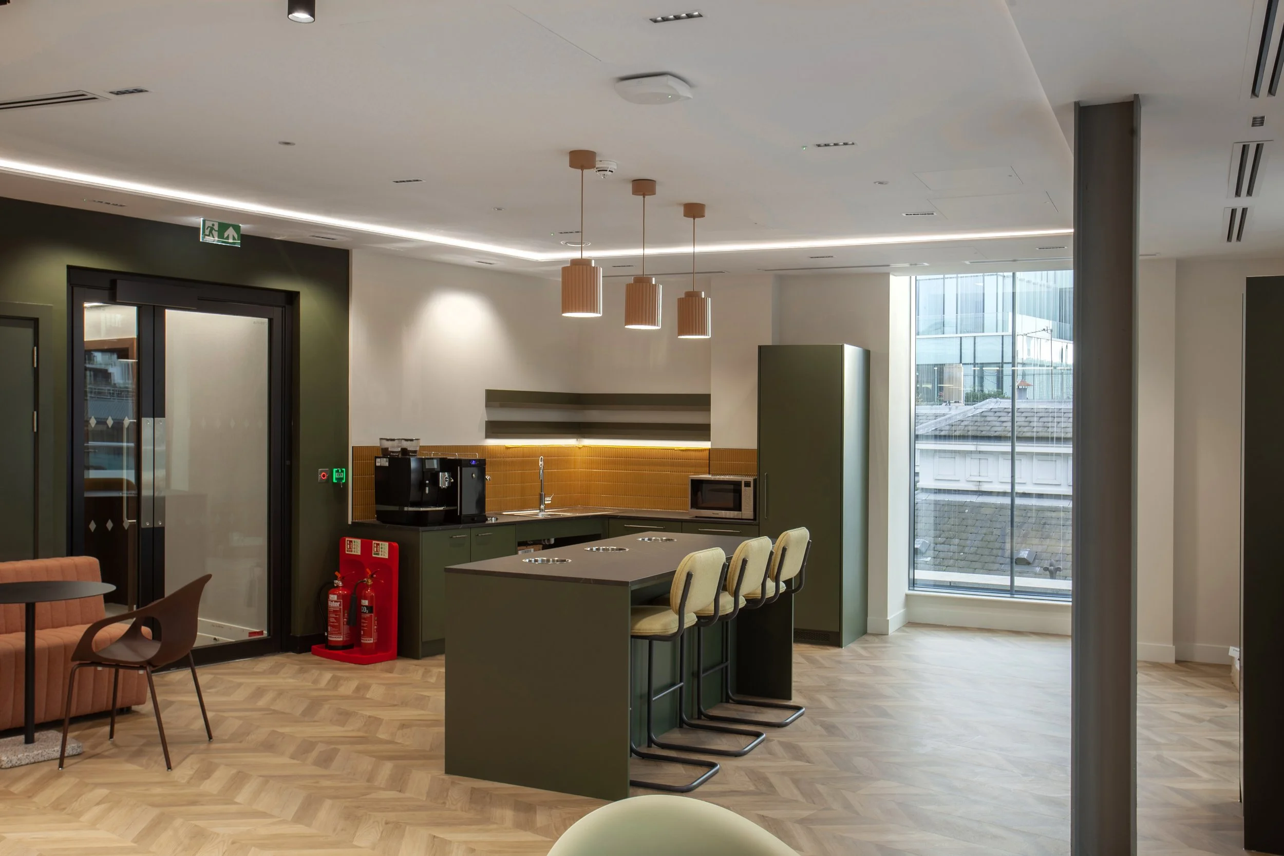 BM2025_102_184-HDR copy.jpg