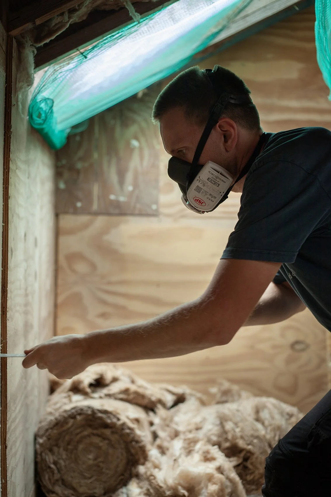 Dovetail ltd, a construction company in Bristol, UK.
The team at work on a timber frame house in St Werburghs.