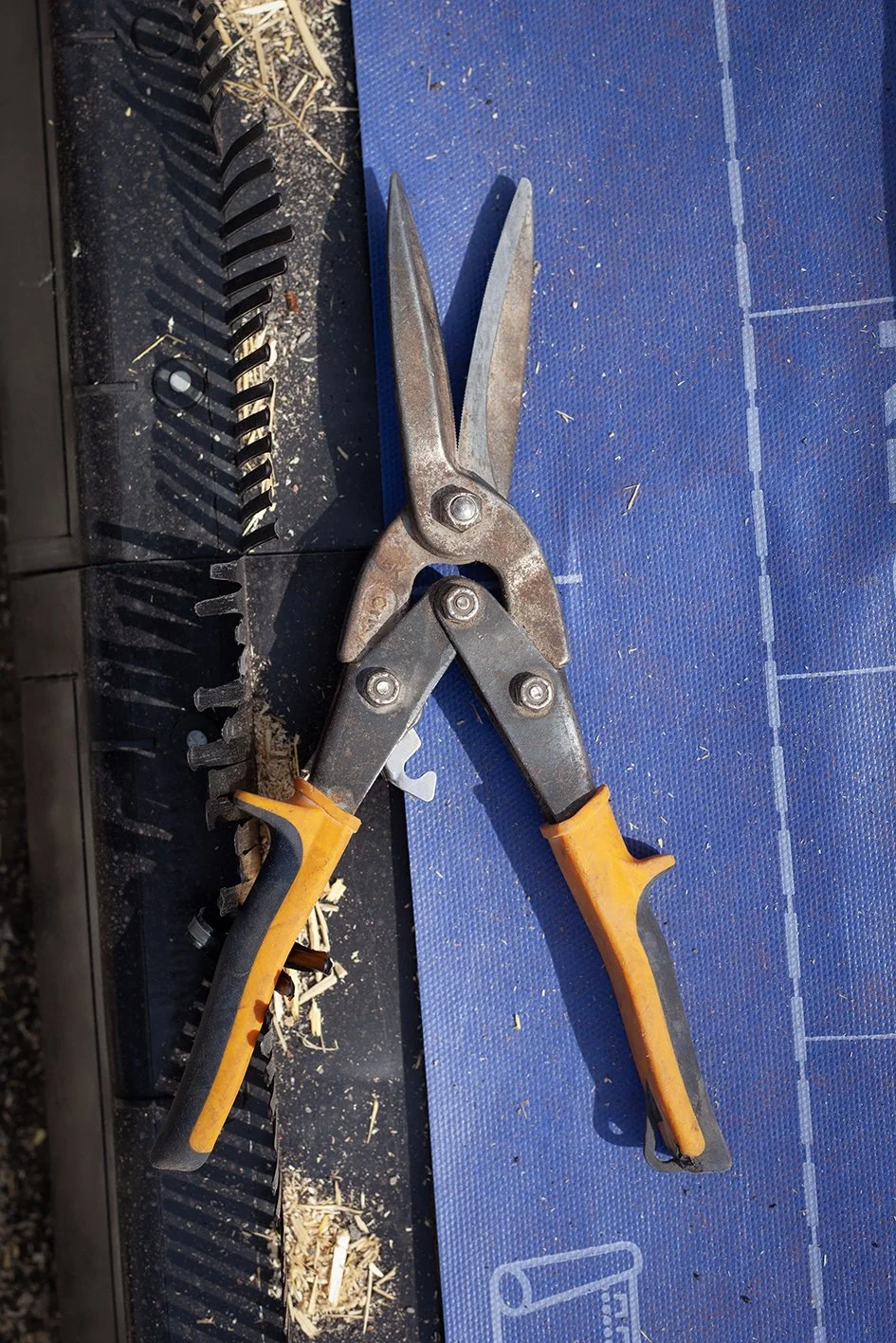 Checkatrade work. The team from G J Smith Roofing at work in Dunstable. Roofing tools. Bedfordshire. 2025.