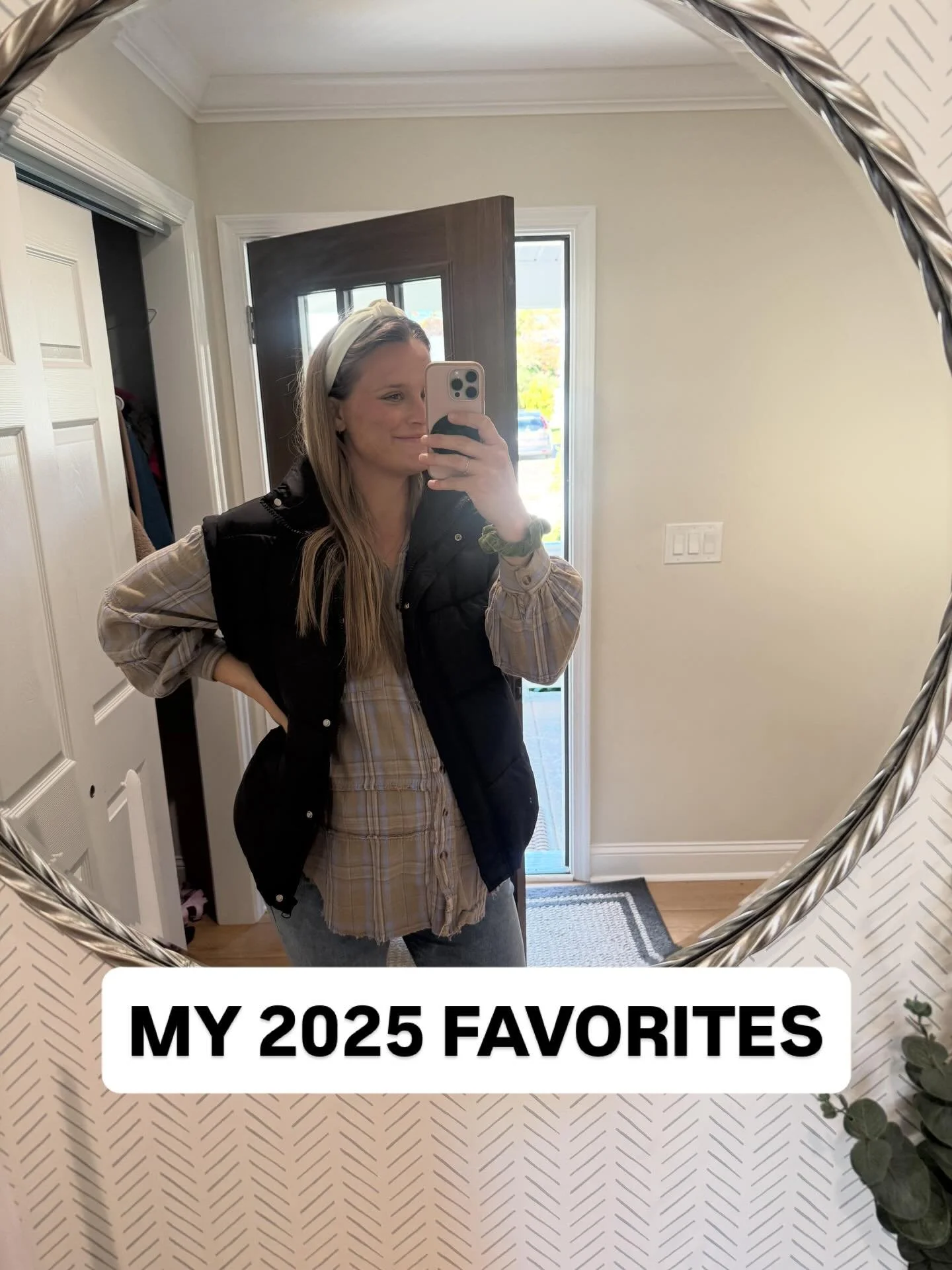 These are all of my favorite 2025 things ☺️some are new to me and some are ones that I&rsquo;ve continued to use time and time again!

Comment FAVES to get links 🖇️