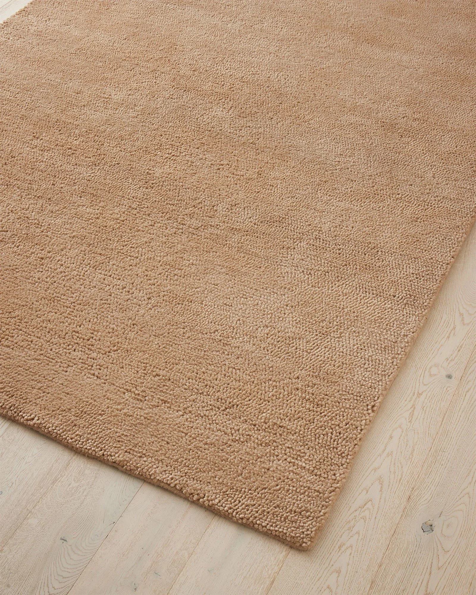 rec5cMdDlS5W60bdI_Valencia_Camel_Corner.jpg