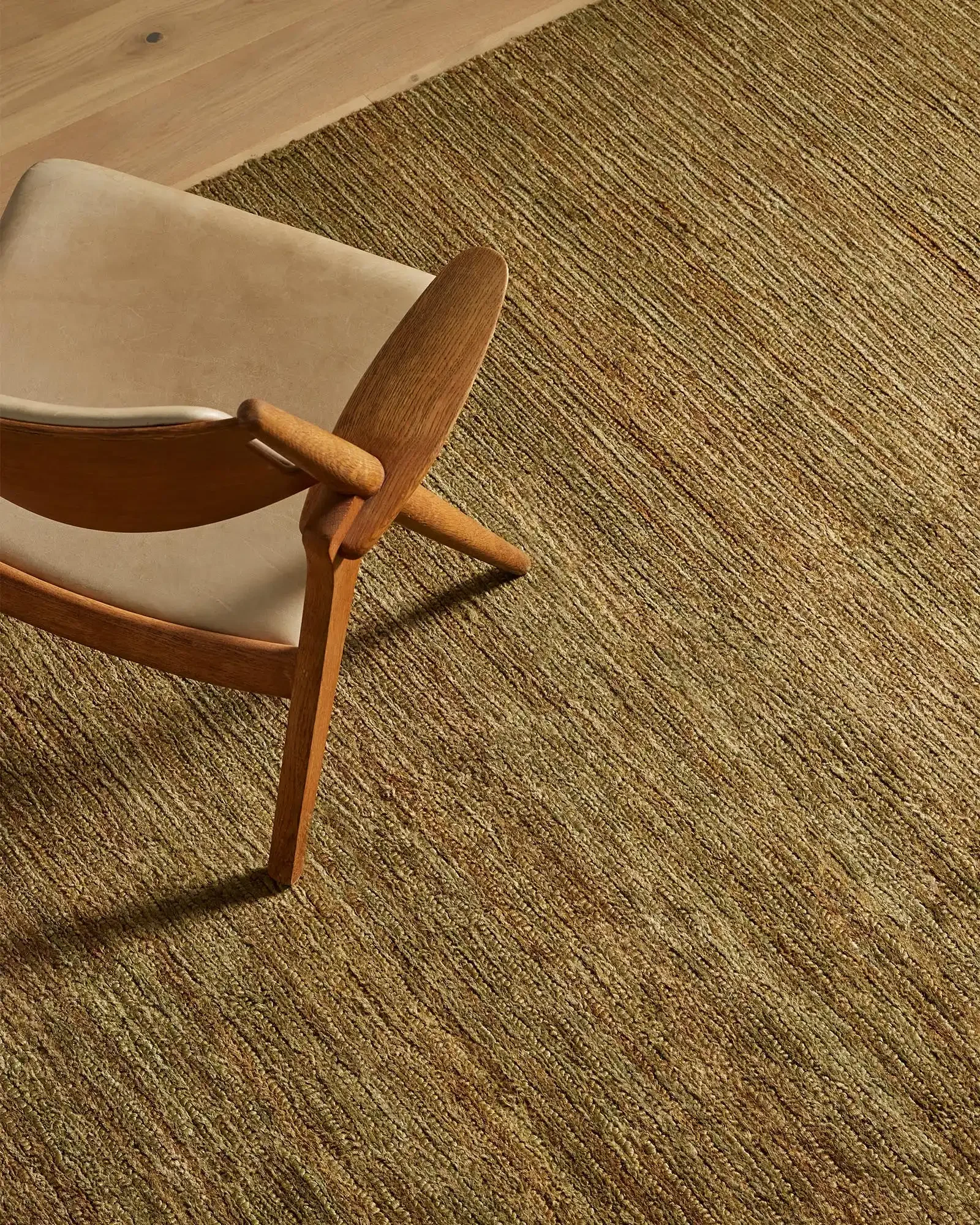 recIm0cWnafgdDSpr_Bastian_Rug_Oakmoss_Lifestyle.webp