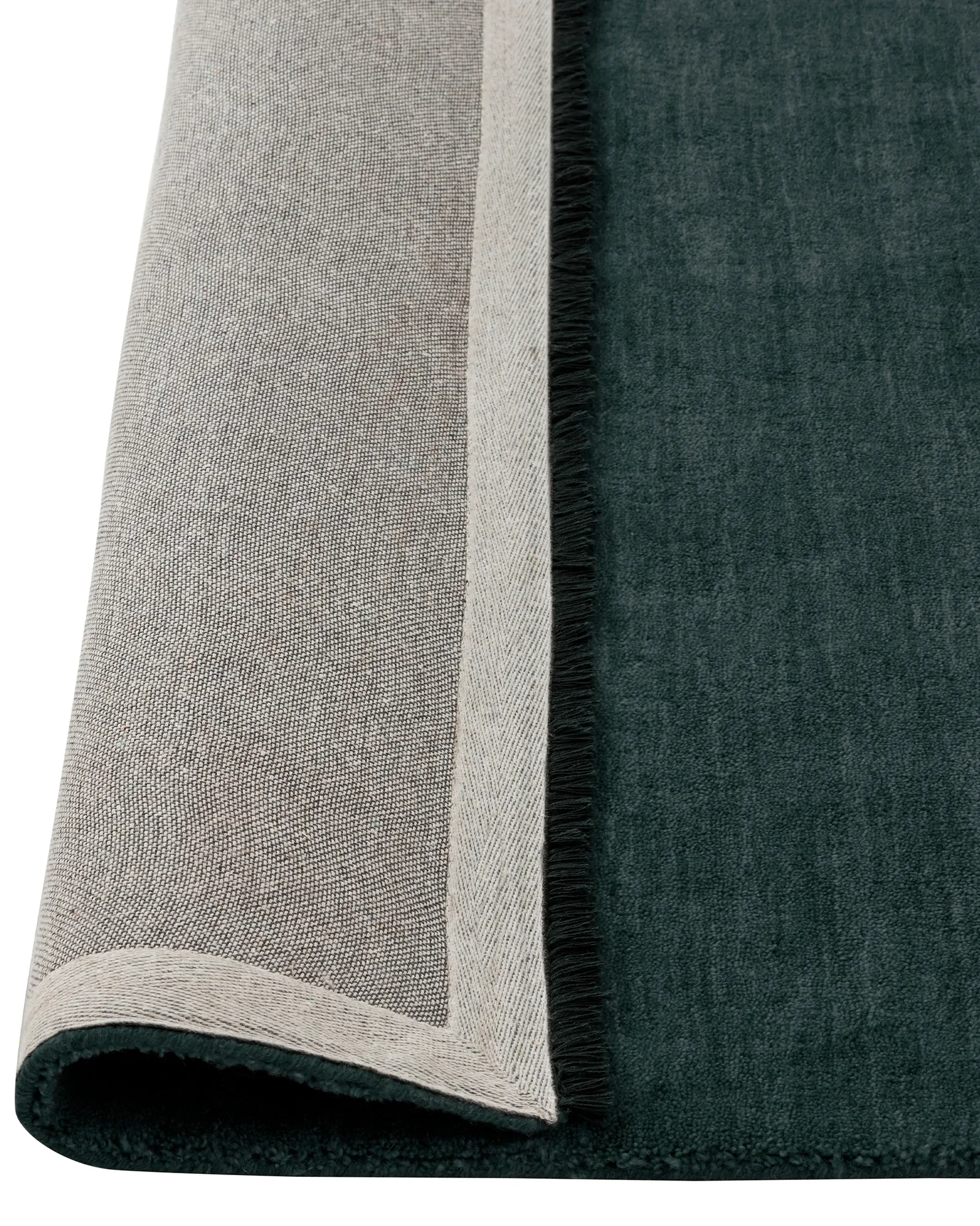 recZdoBgc3hmihQ0B_silvio-rug-dusk-updated-roll-2025.webp