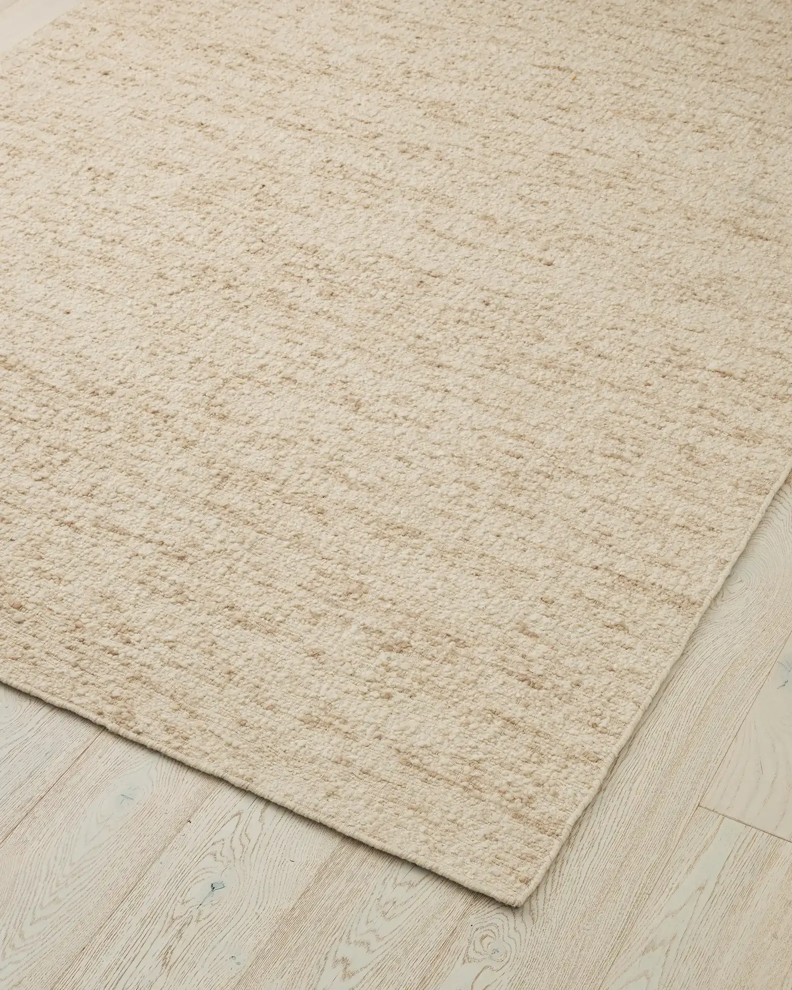 recRBDFr2fsbQWQzg_Henley-ivory-rug-1.webp