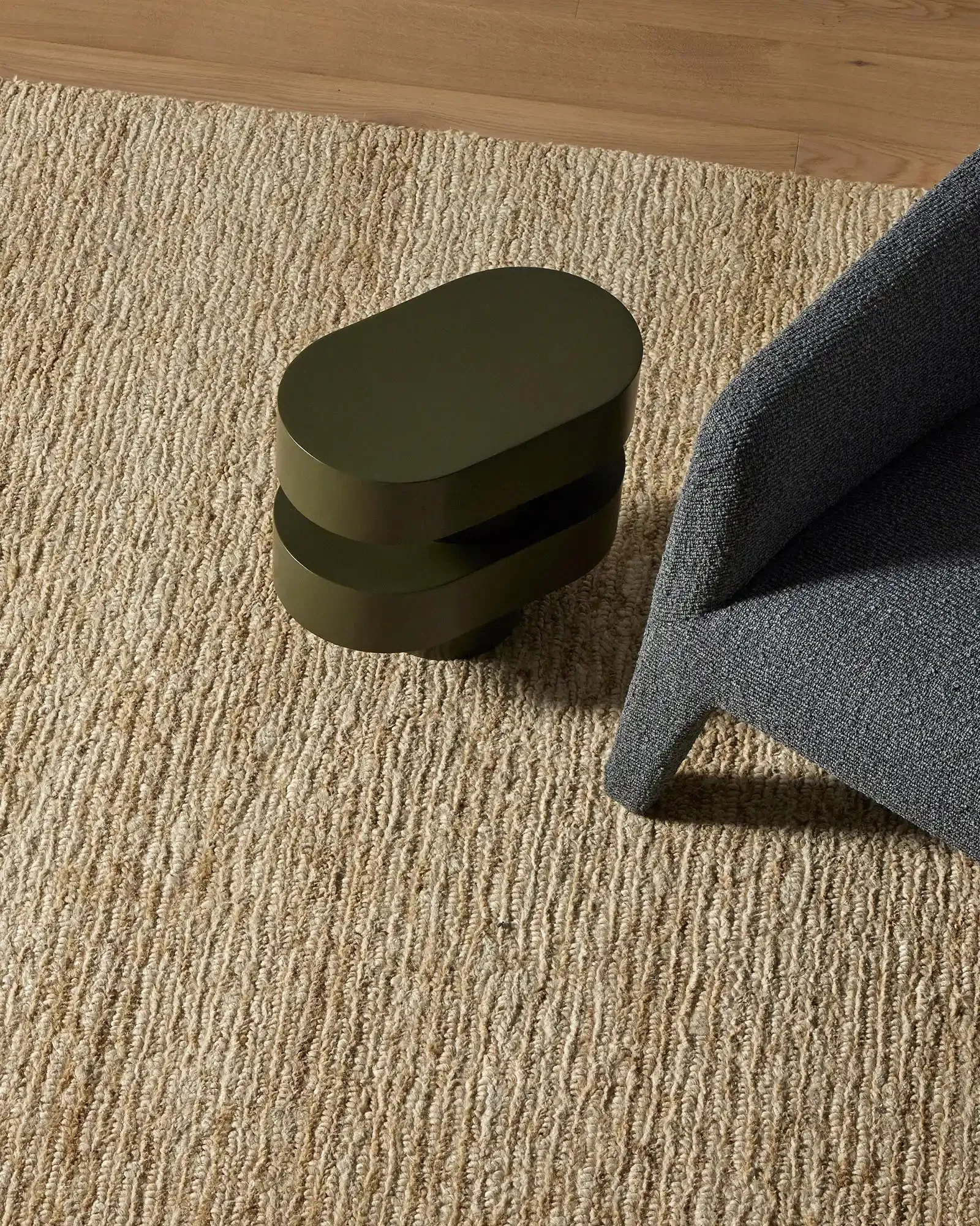 reclHbcJXwOQMnM1o_Bastian_macadamia_rug_lifestyle.webp