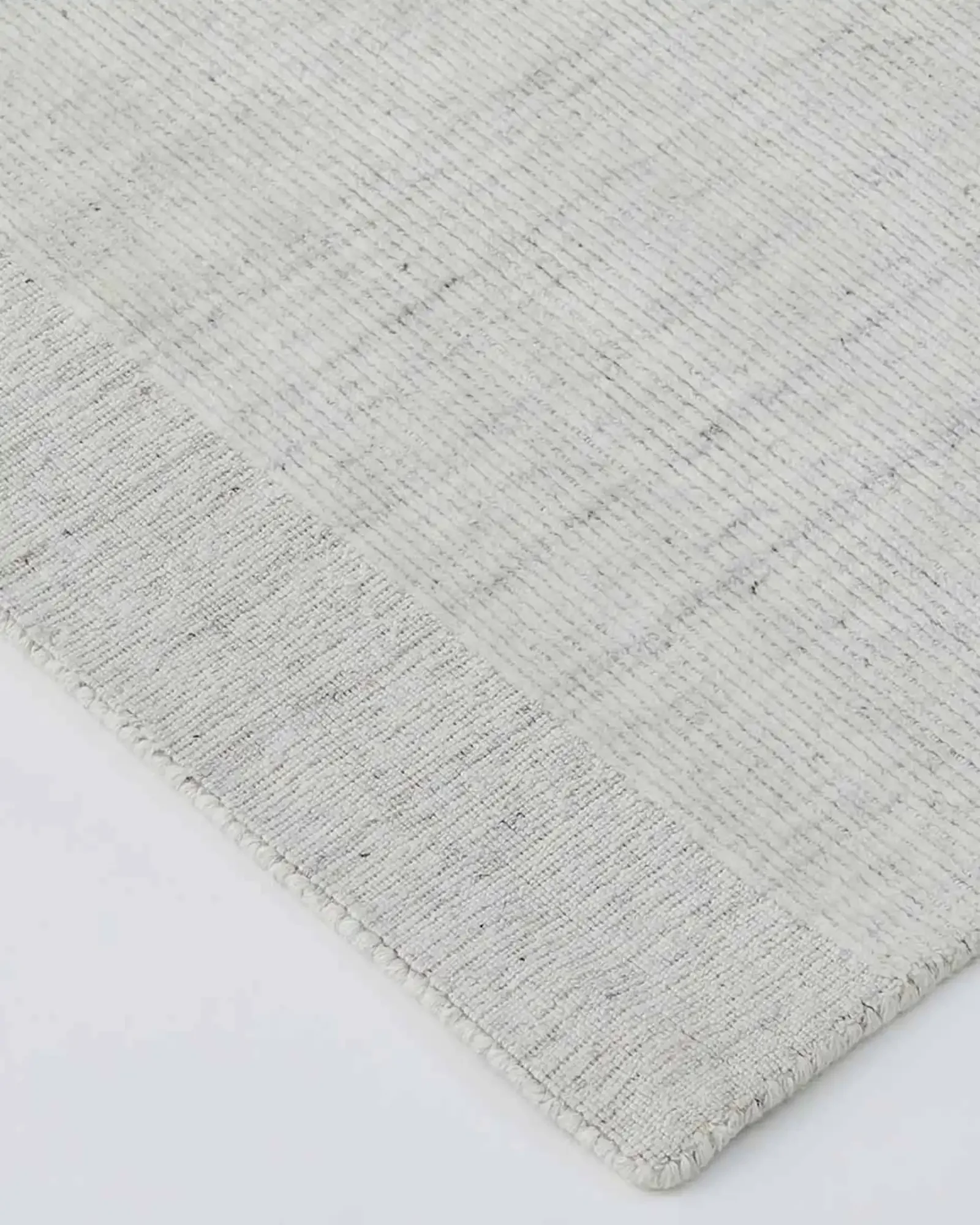 recFpv8jYtN0Za541_Travertine-Rug-Marble-Details.webp
