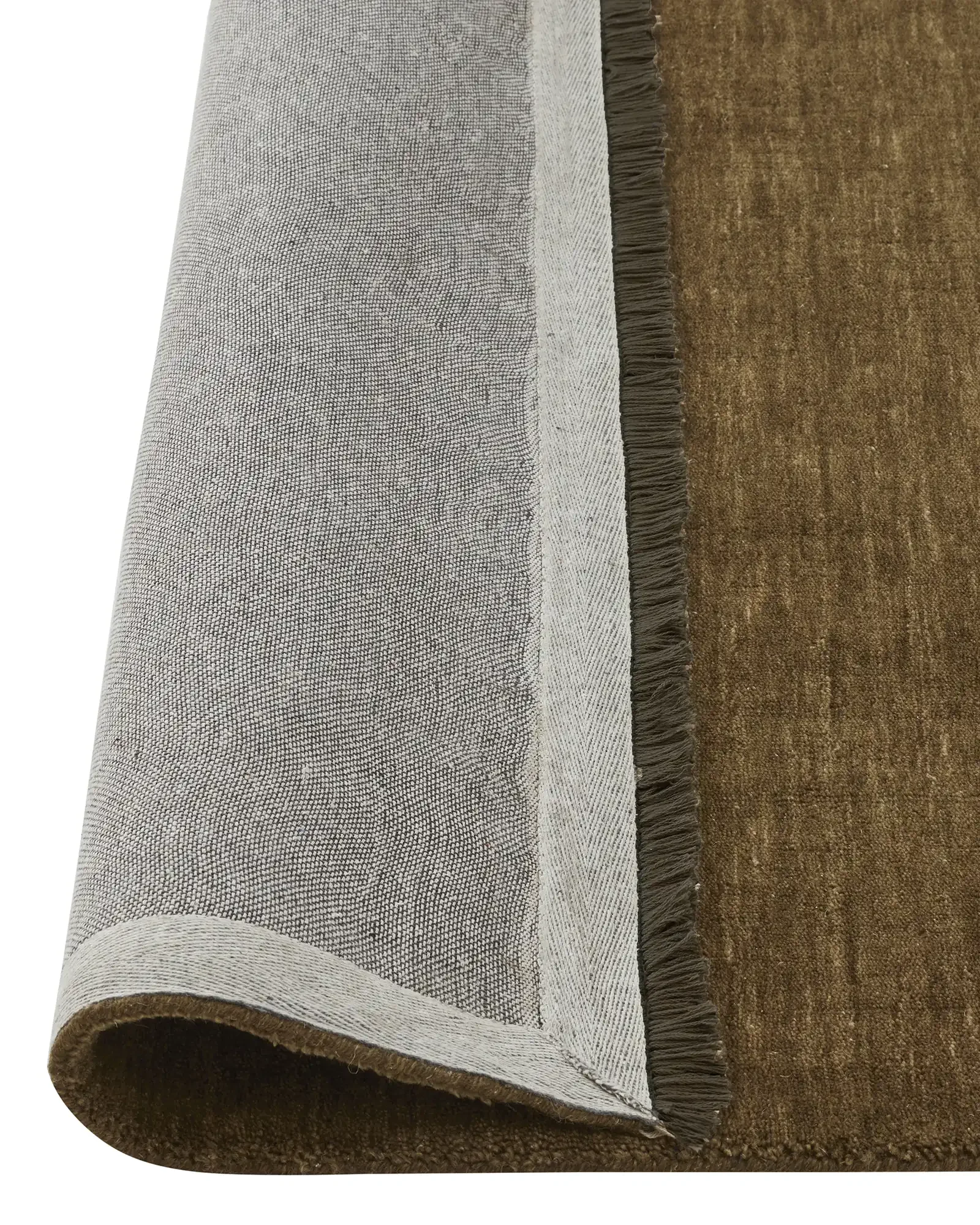 recls1Oe8RskmKTa5_Silvio-rug-Oakmoss-2.webp