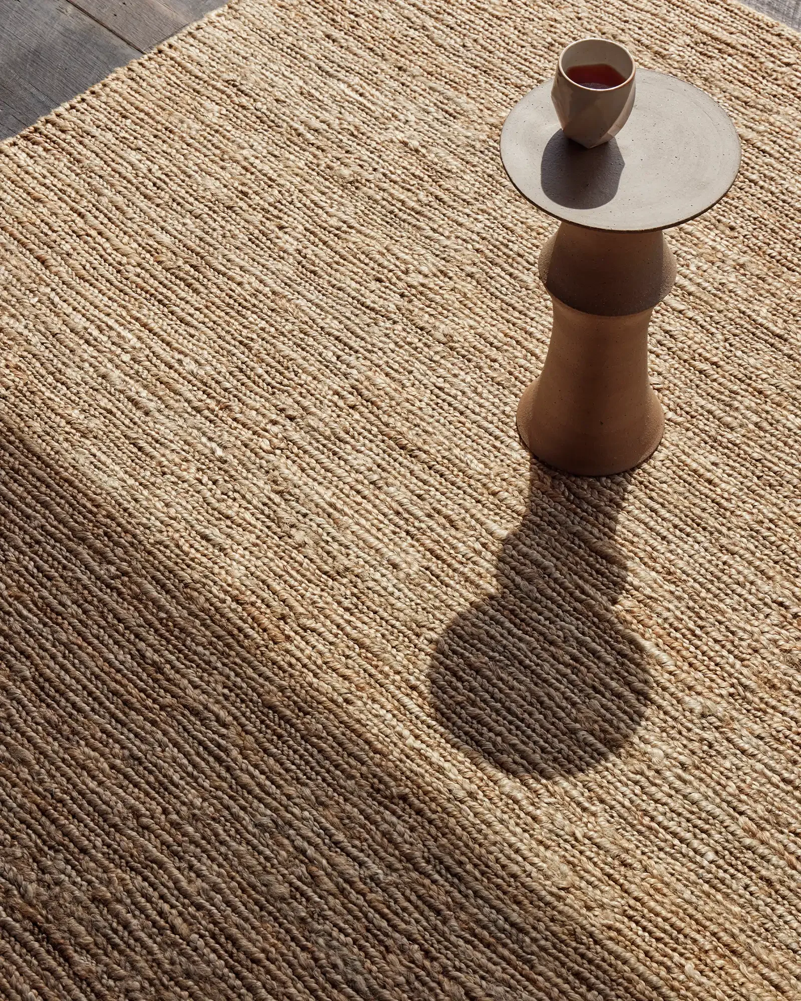 recxmnJLirtDxbMCJ_Suffolk-rug-natural-lifestyle.webp