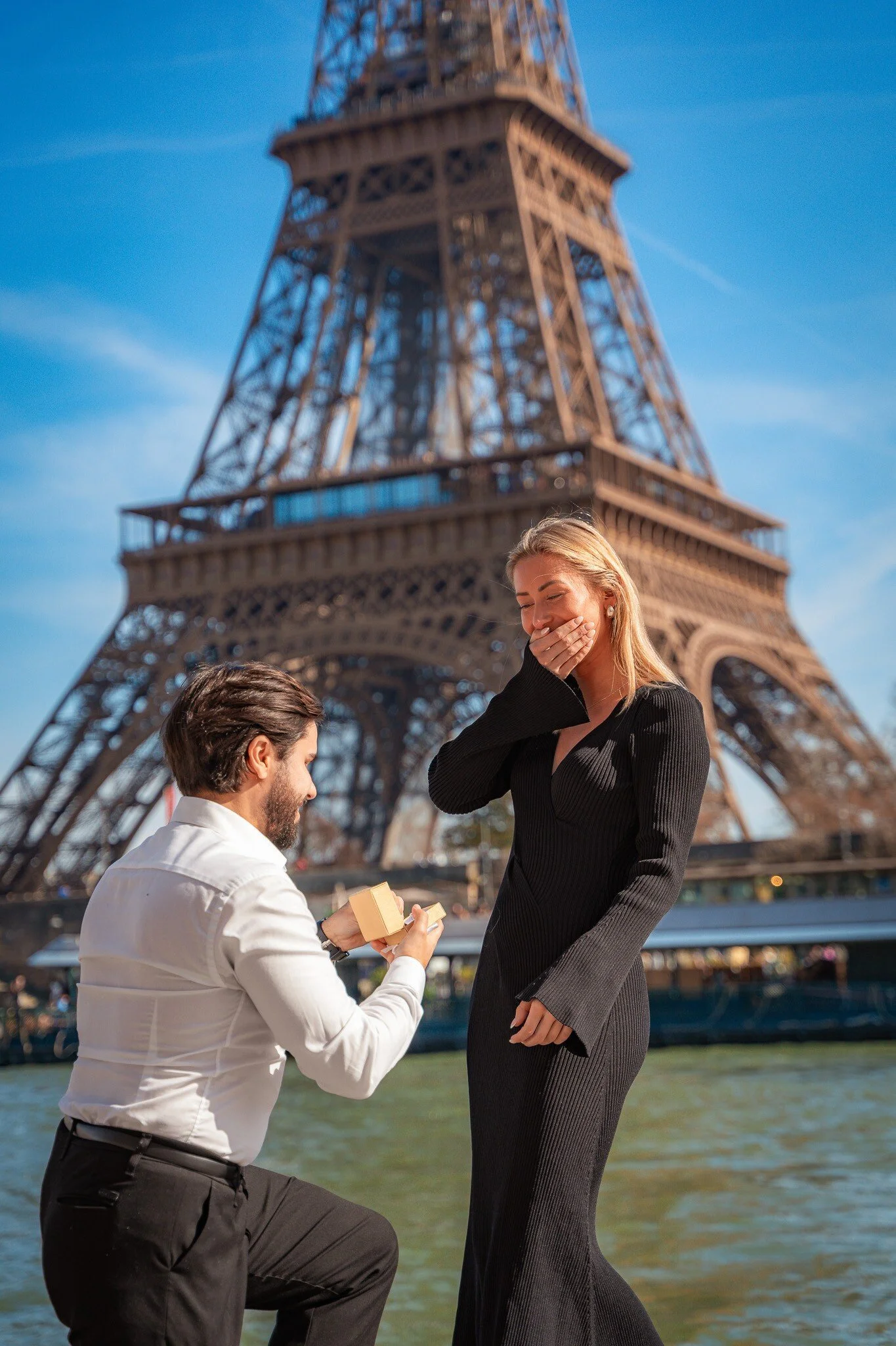 Proposal Private Photoshoot Eiffel Tower