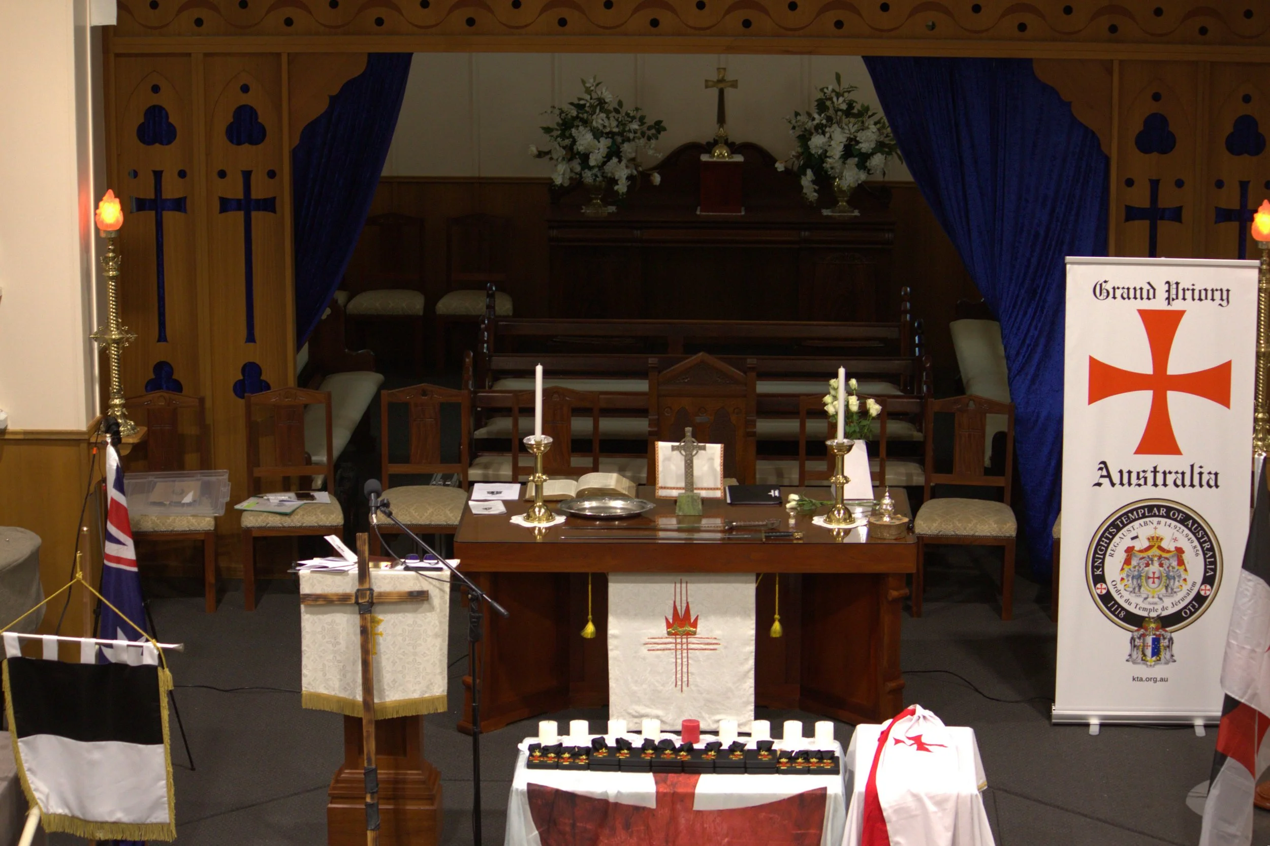 Altar.jpg