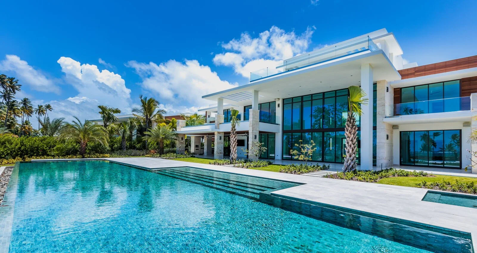 Condado vs Dorado: Which Puerto Rican Luxury Market Is Right for You?