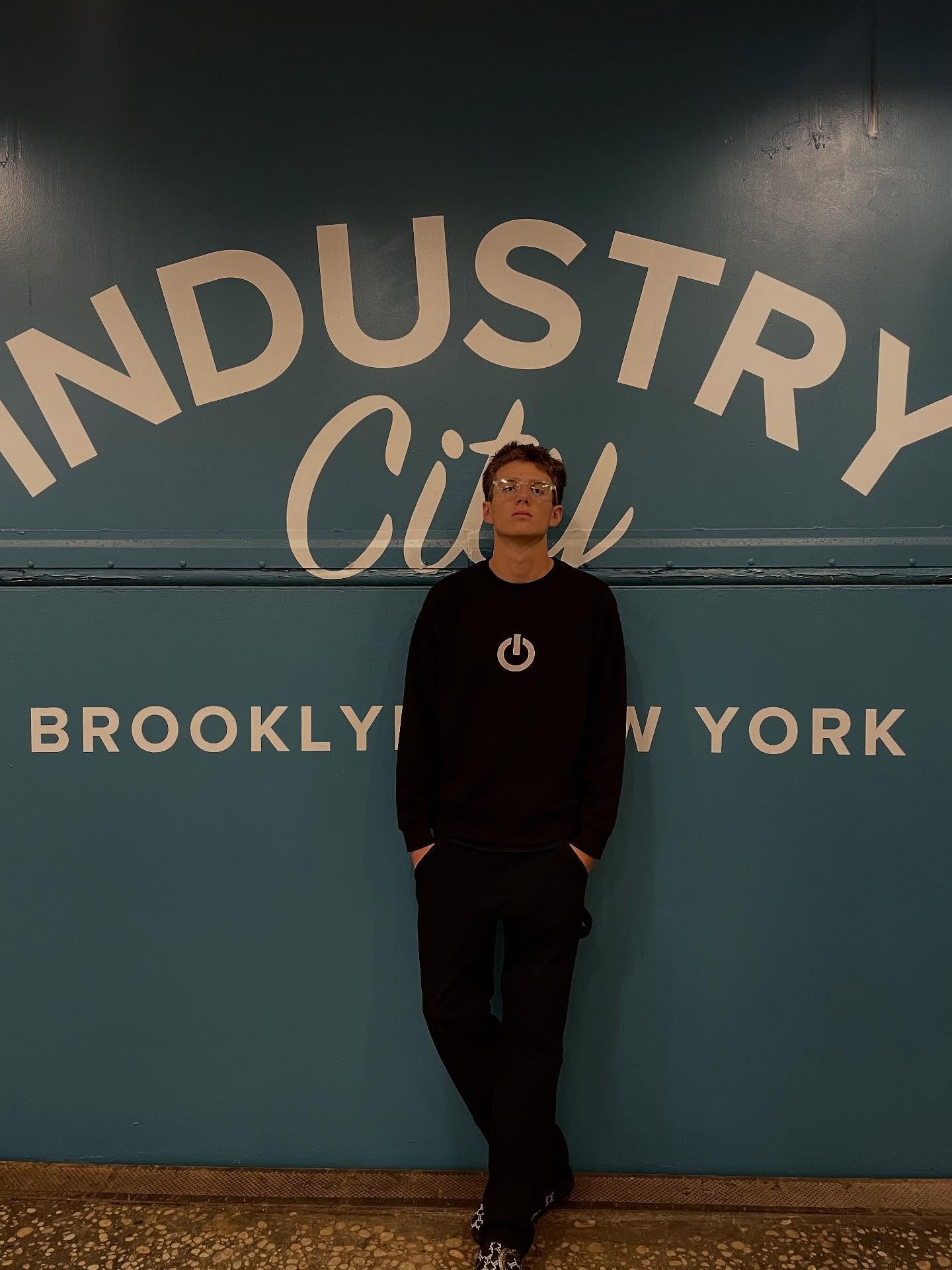 We land where we want. 

@industrycity 
#powerup