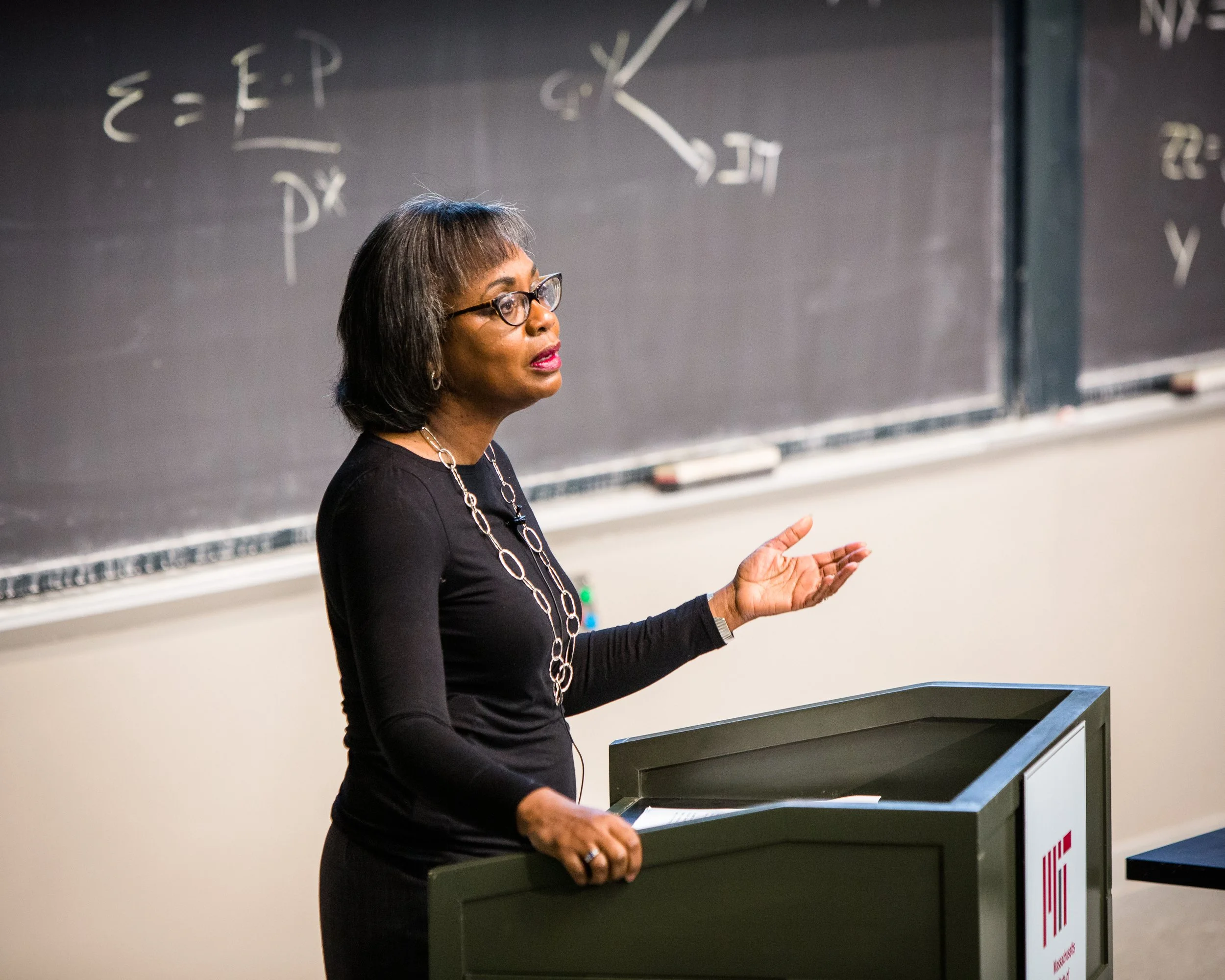 AnitaHill10.25.17_Nathan_Fiske-44.jpg
