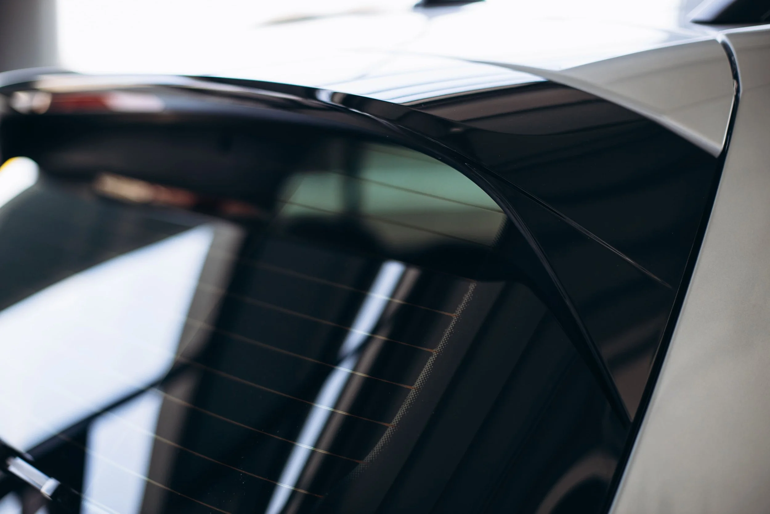 spoiler-car-roof-close-up-photo.jpg