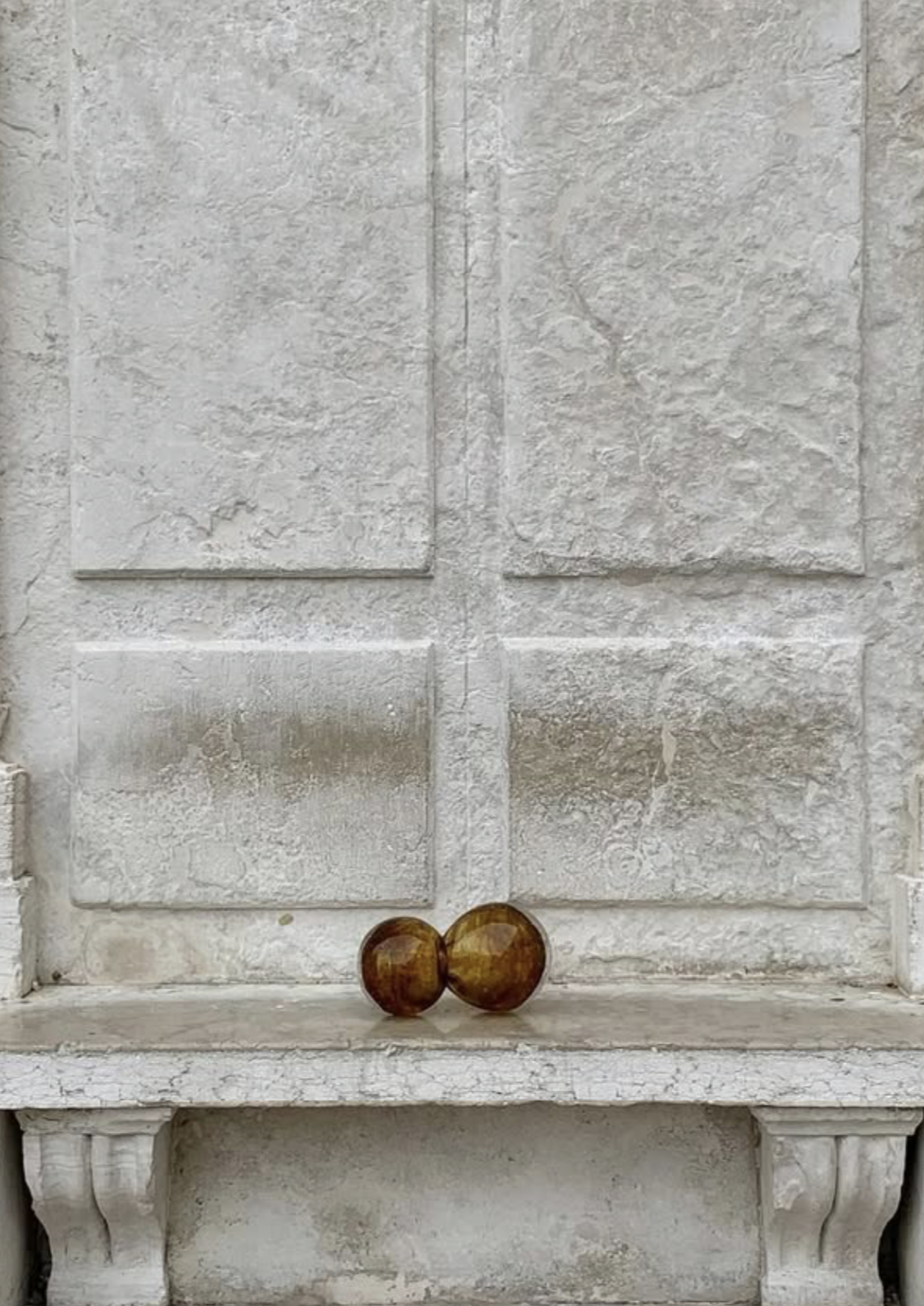 For the private individual seeking a legacy piece, Baiba Glass offers a personalized bespoke commission process. We work directly with homeowners to translate their personal narrative into a hand-blown glass artifact of light. Whether it's a commemor